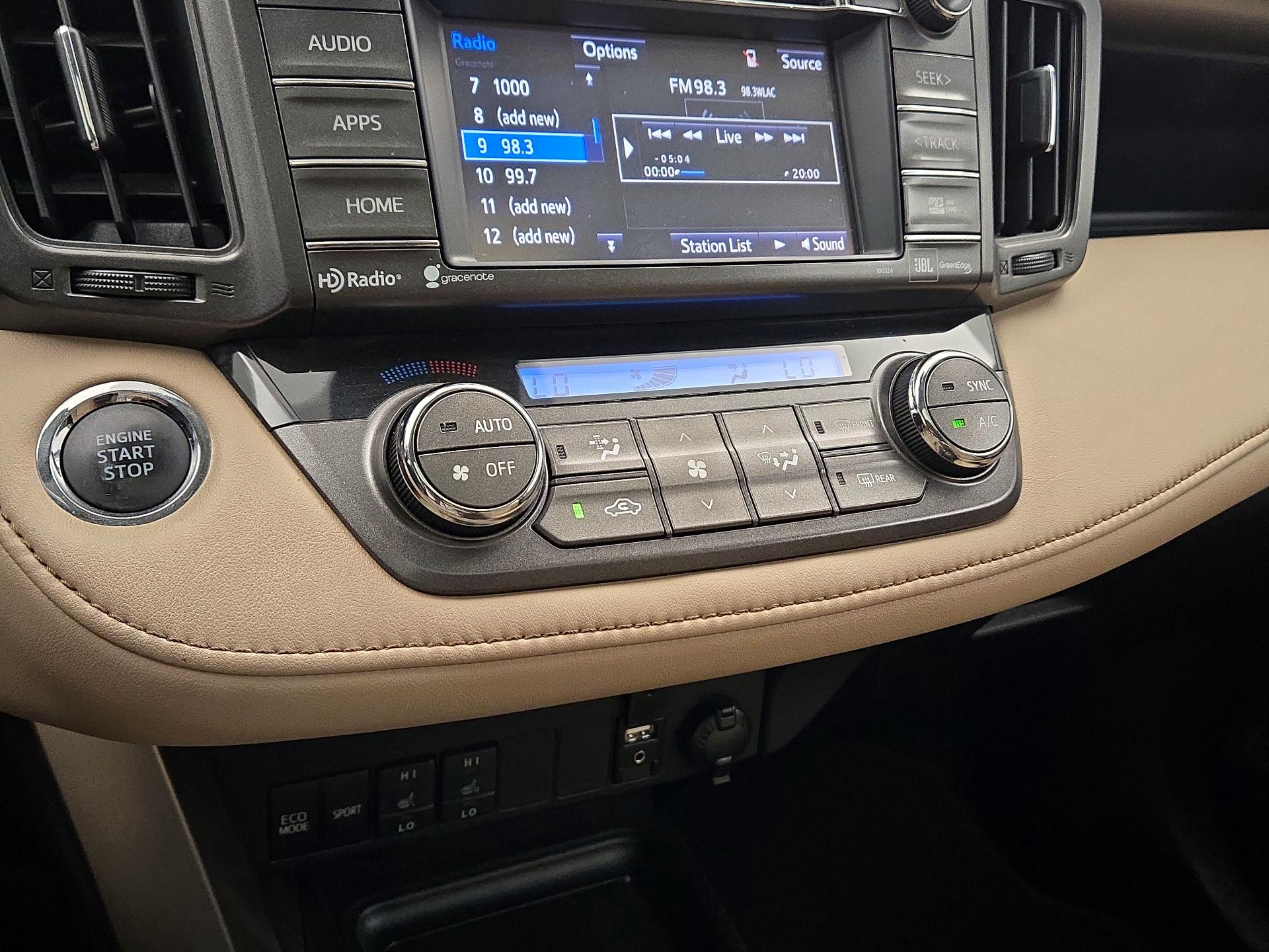 Thumbnail: 2015 Toyota RAV4 - 16