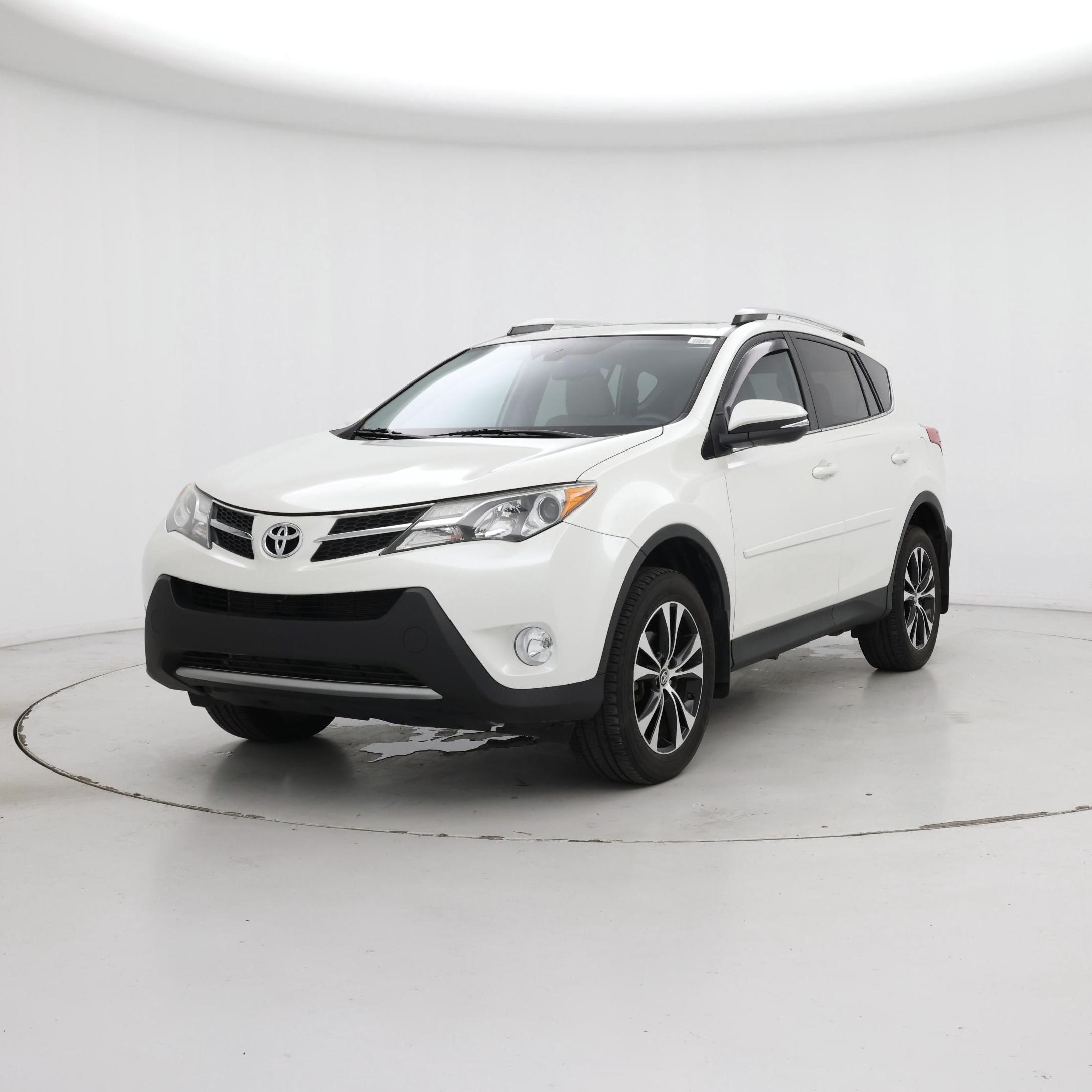 Thumbnail: 2015 Toyota RAV4 - 4
