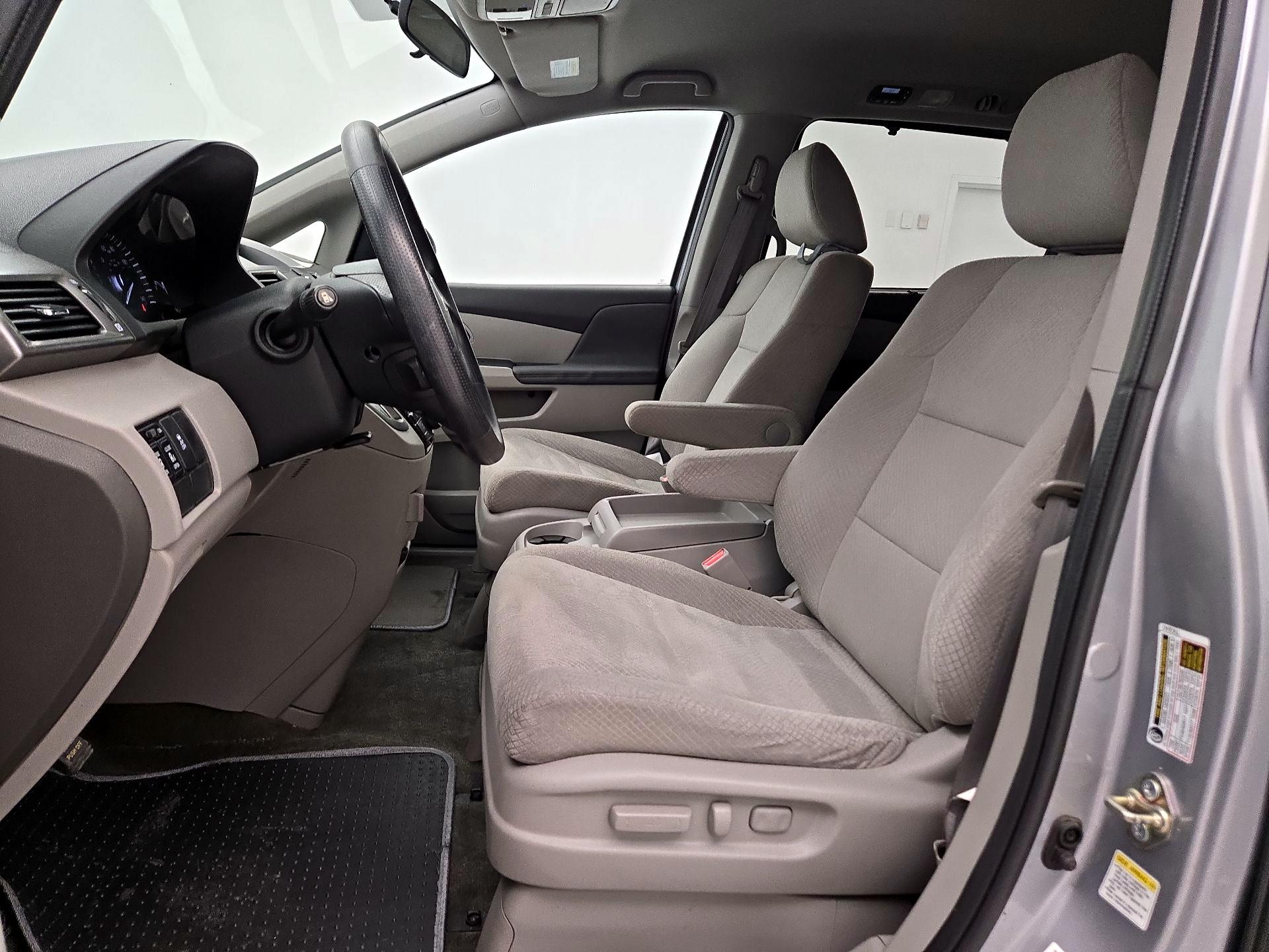Thumbnail: 2016 Honda Odyssey - 11