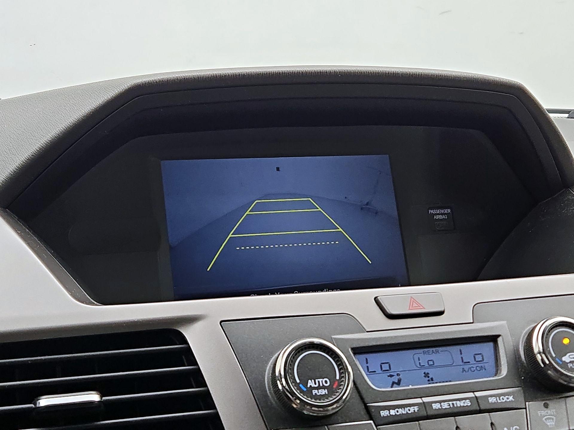Thumbnail: 2016 Honda Odyssey - 14