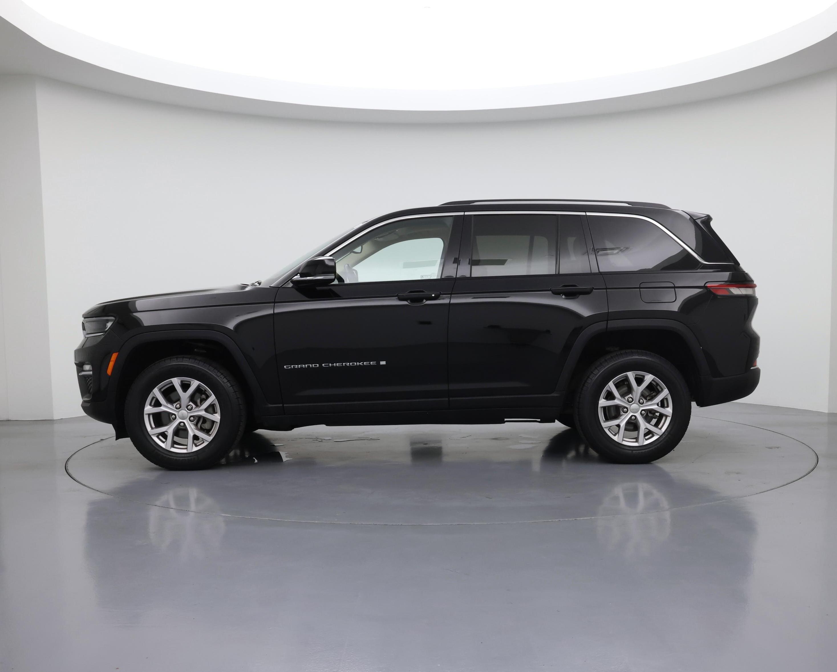 Thumbnail: 2022 Jeep Grand Cherokee - 3