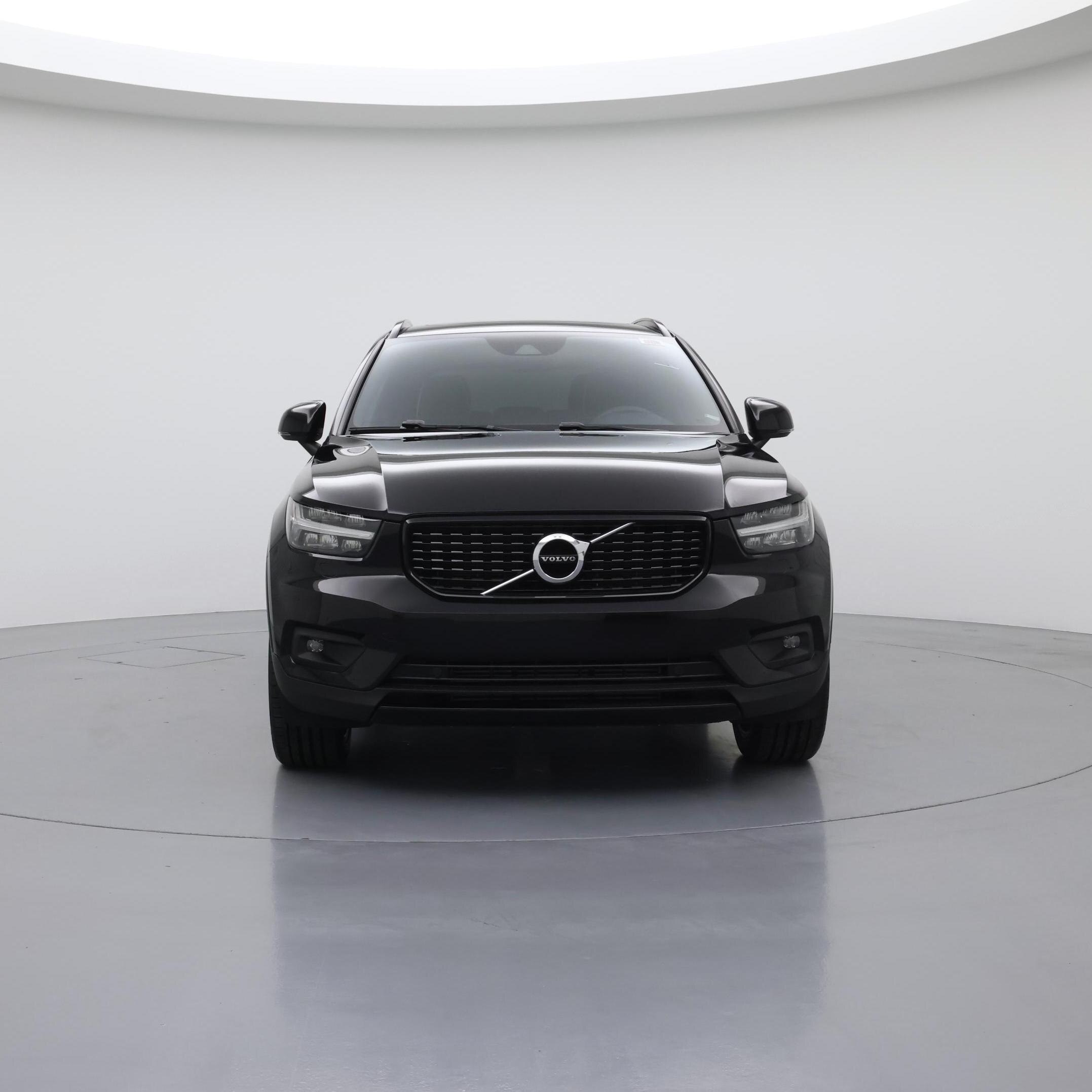 Thumbnail: 2022 Volvo XC40 - 5
