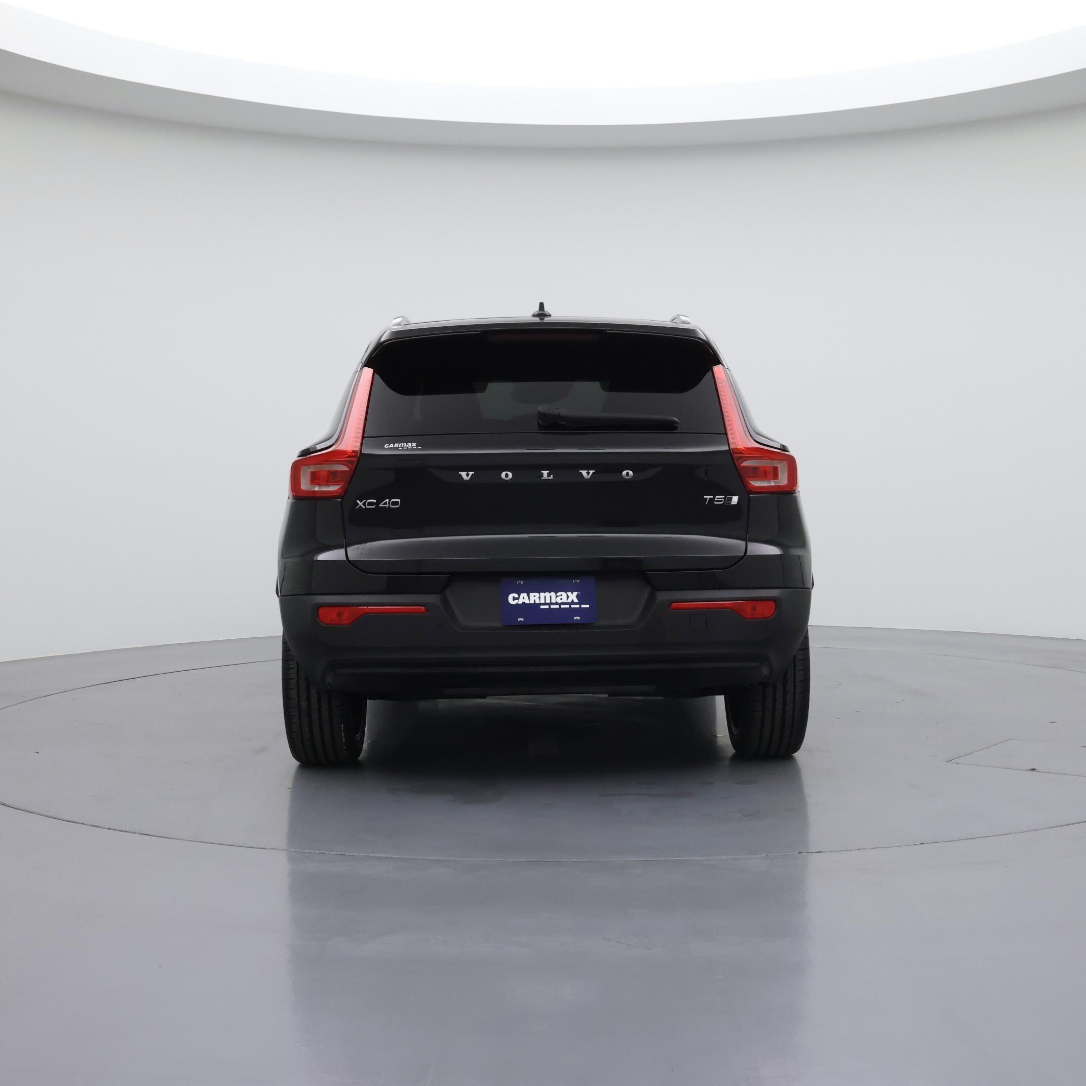 Thumbnail: 2022 Volvo XC40 - 6