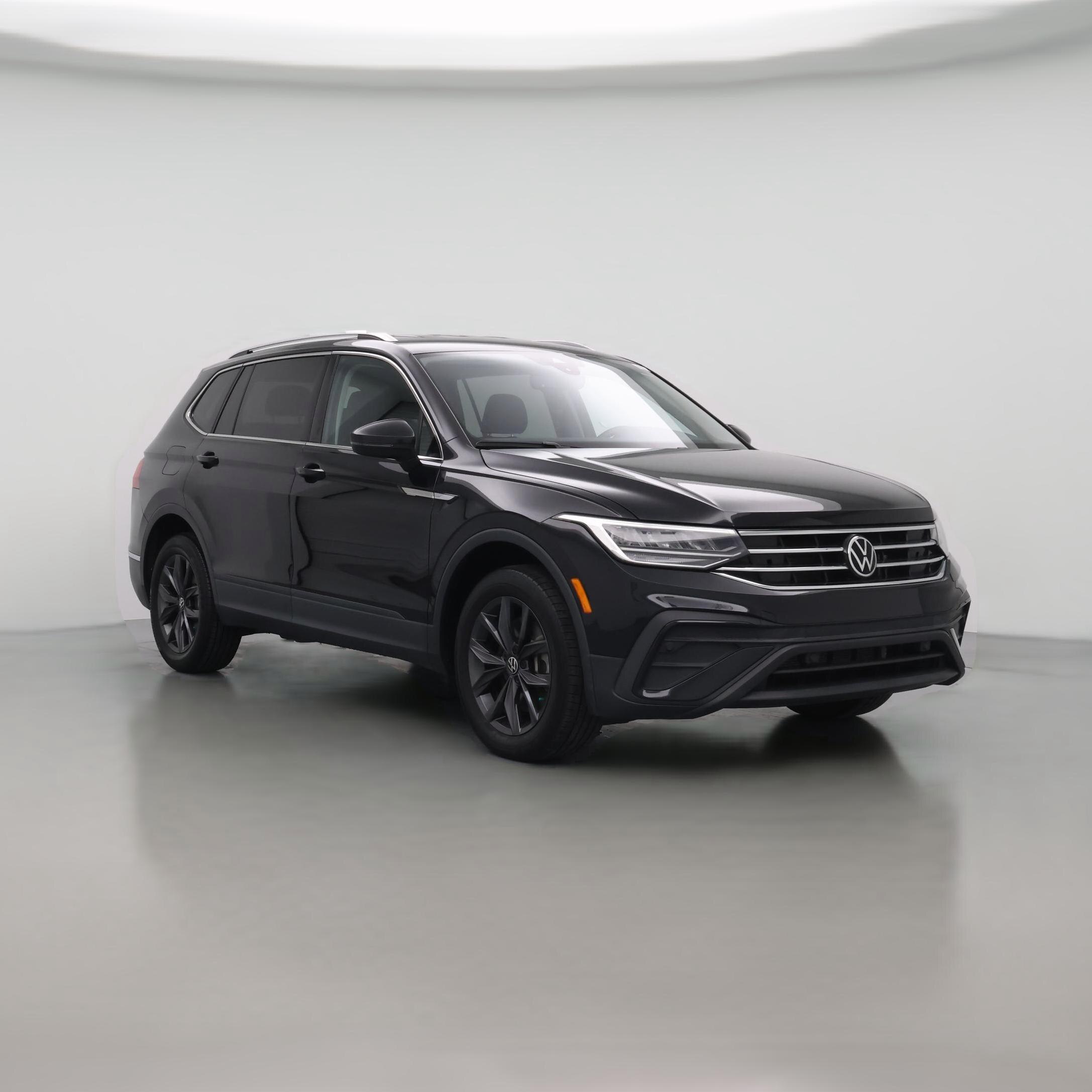 Thumbnail: 2022 Volkswagen Tiguan - 1