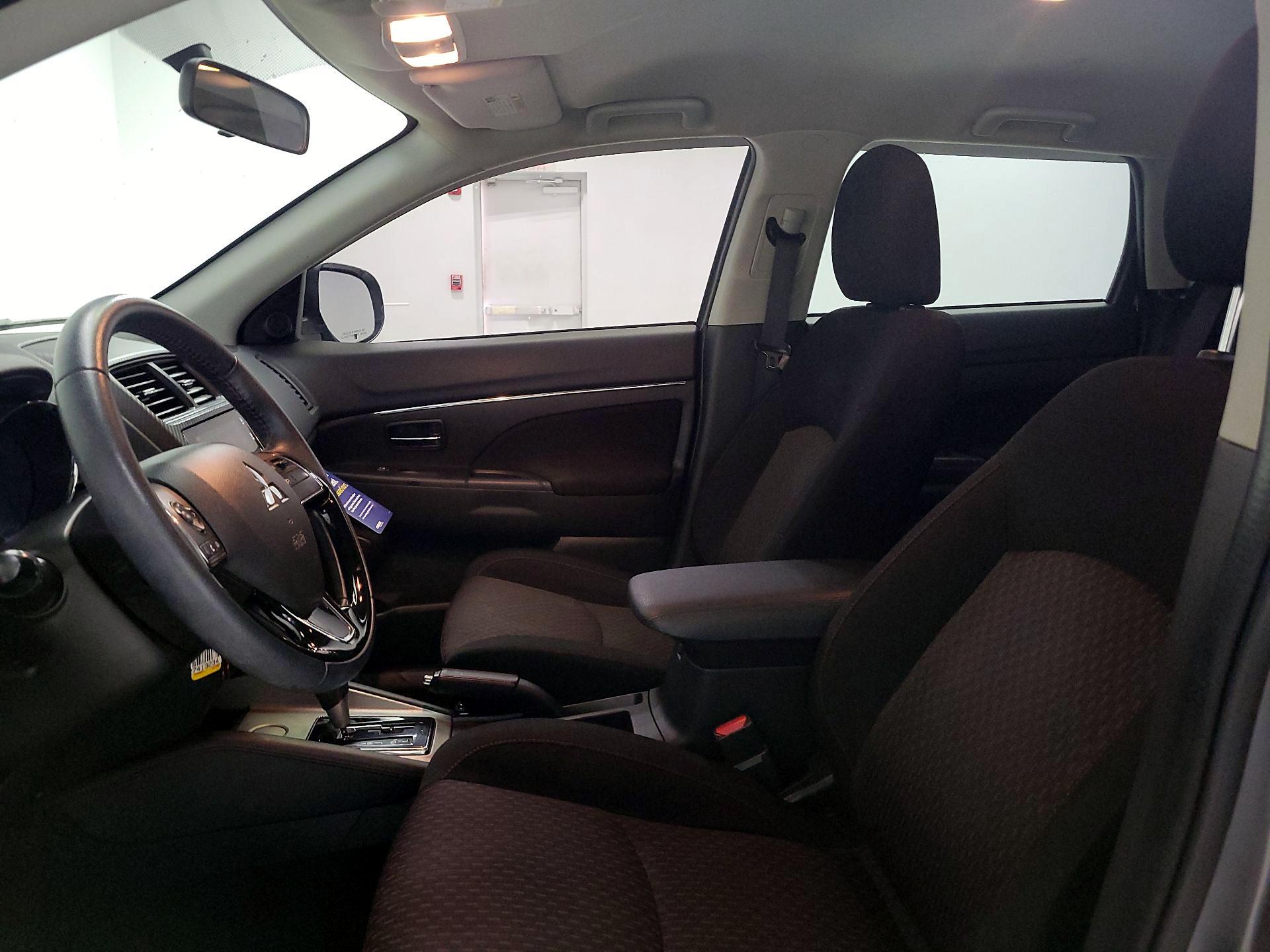 Thumbnail: 2019 Mitsubishi Outlander Sport - 11