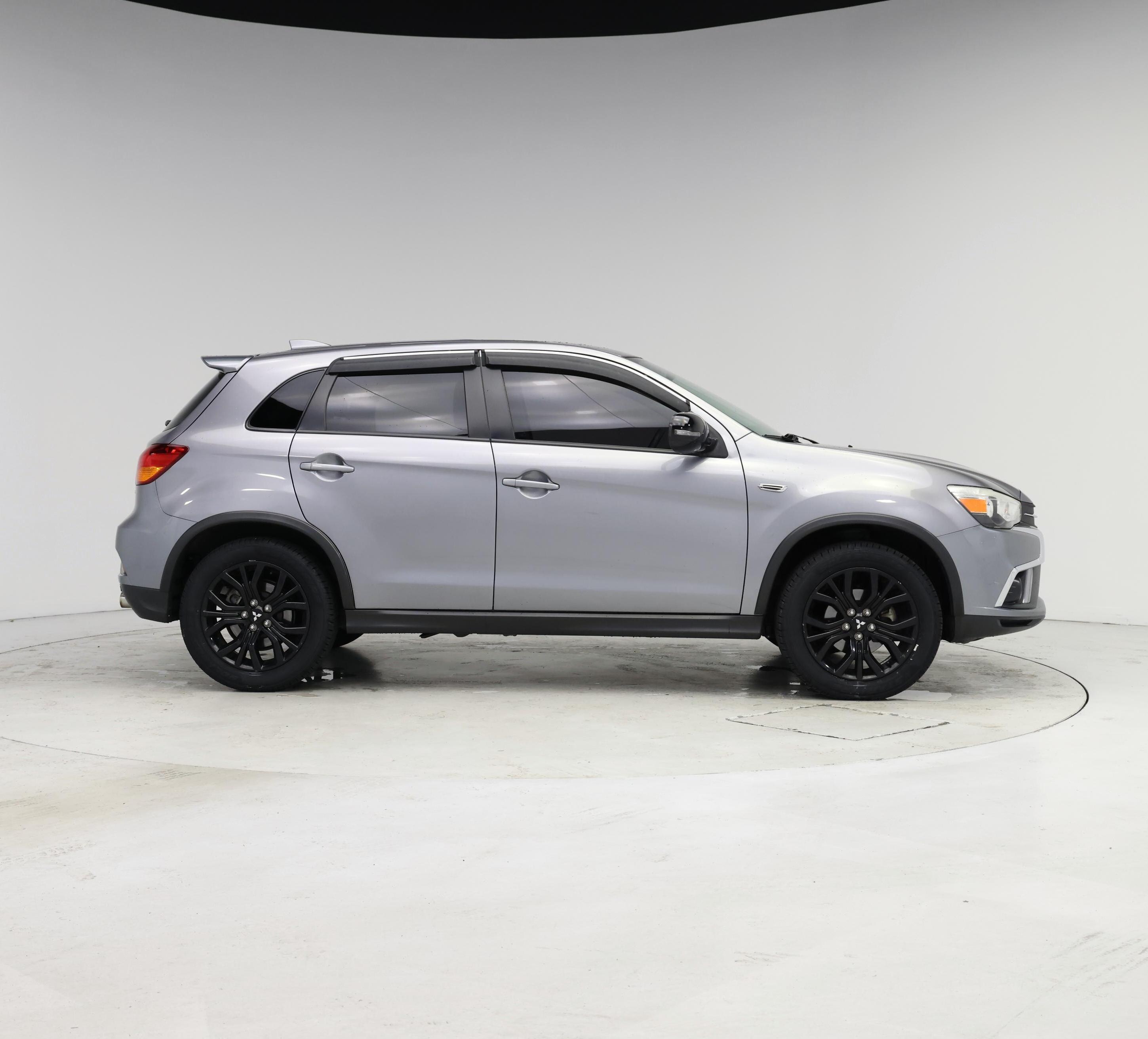 Thumbnail: 2019 Mitsubishi Outlander Sport - 7