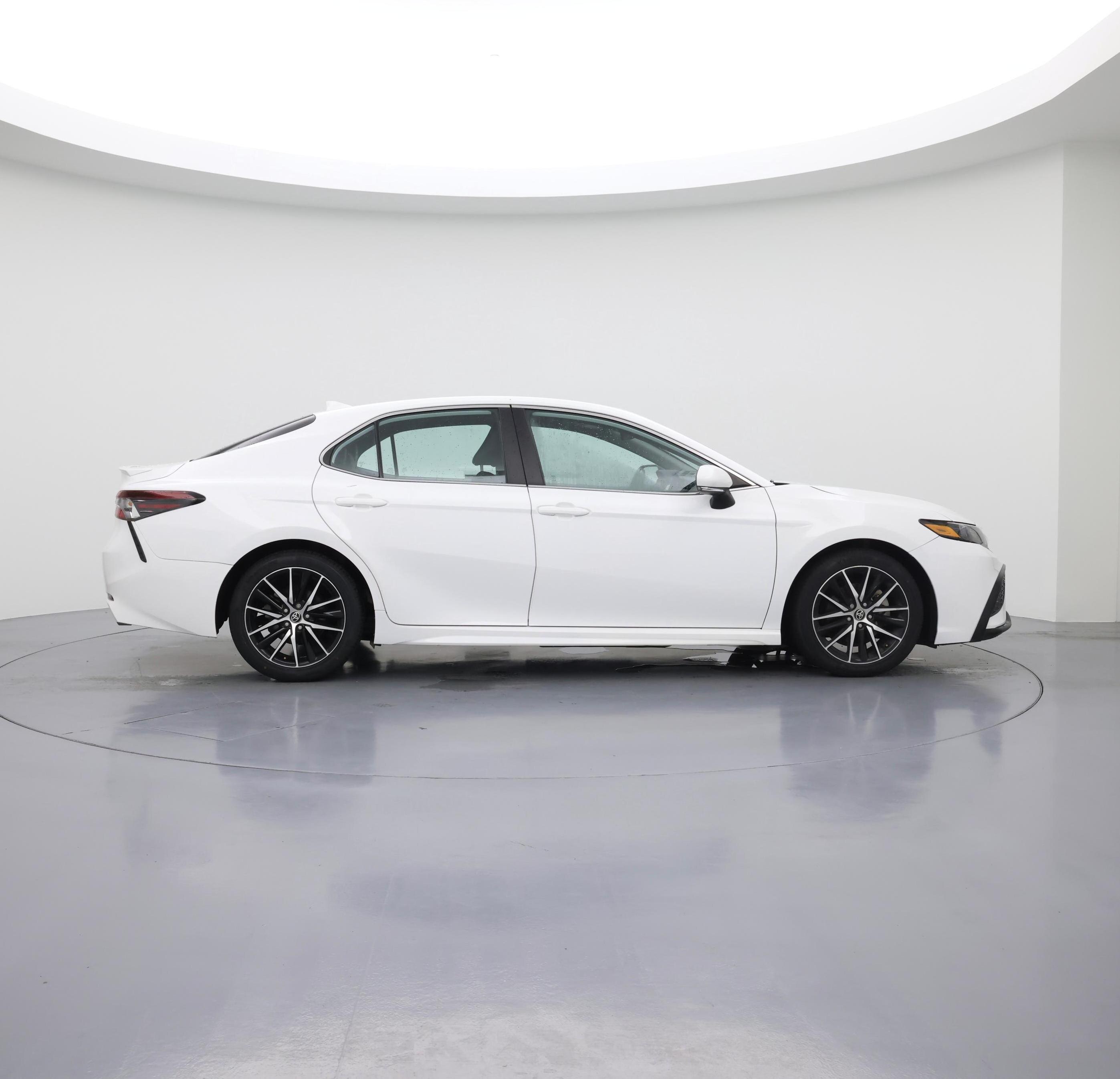 Thumbnail: 2023 Toyota Camry - 7