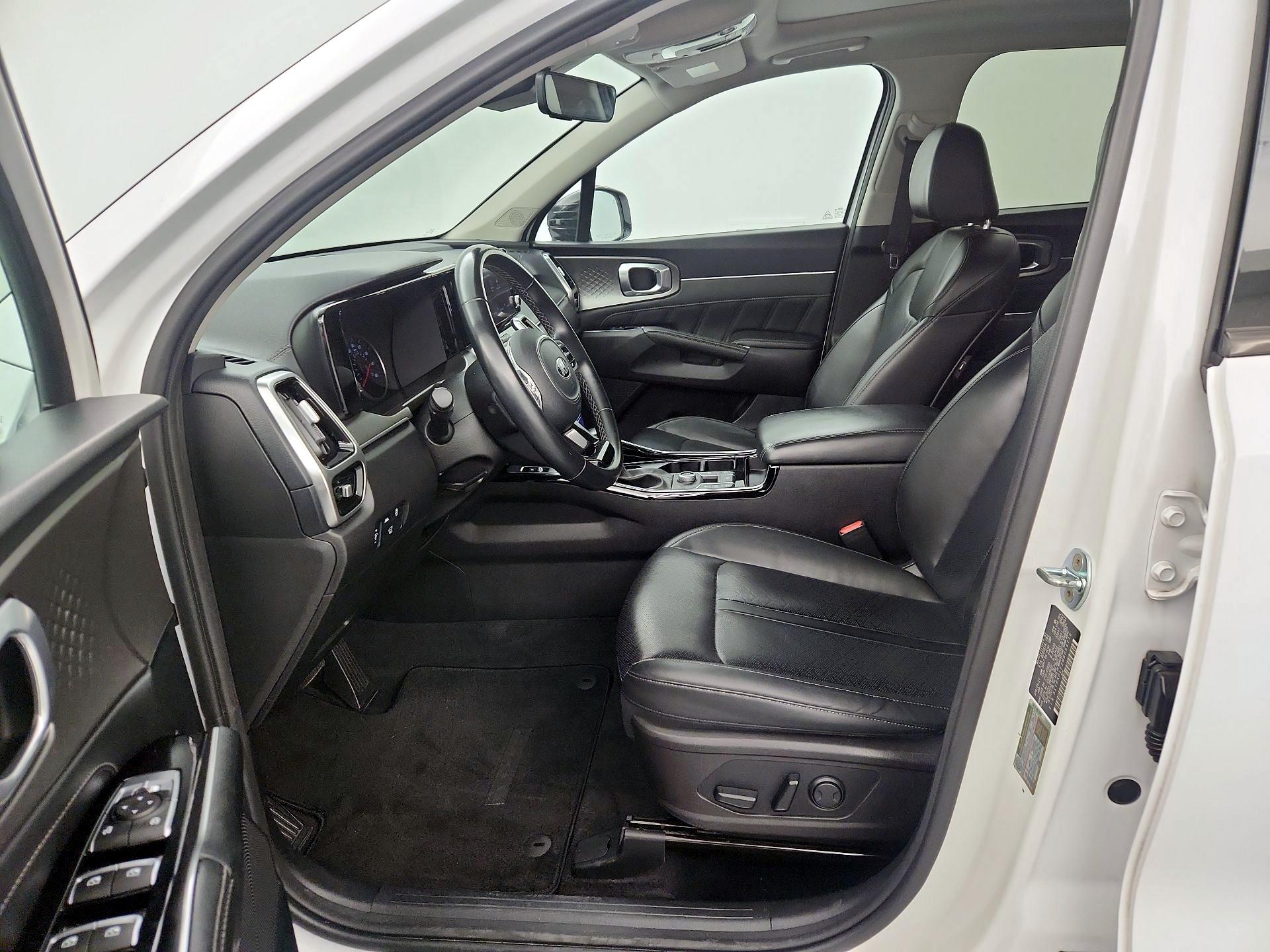 Thumbnail: 2021 Kia Sorento - 11