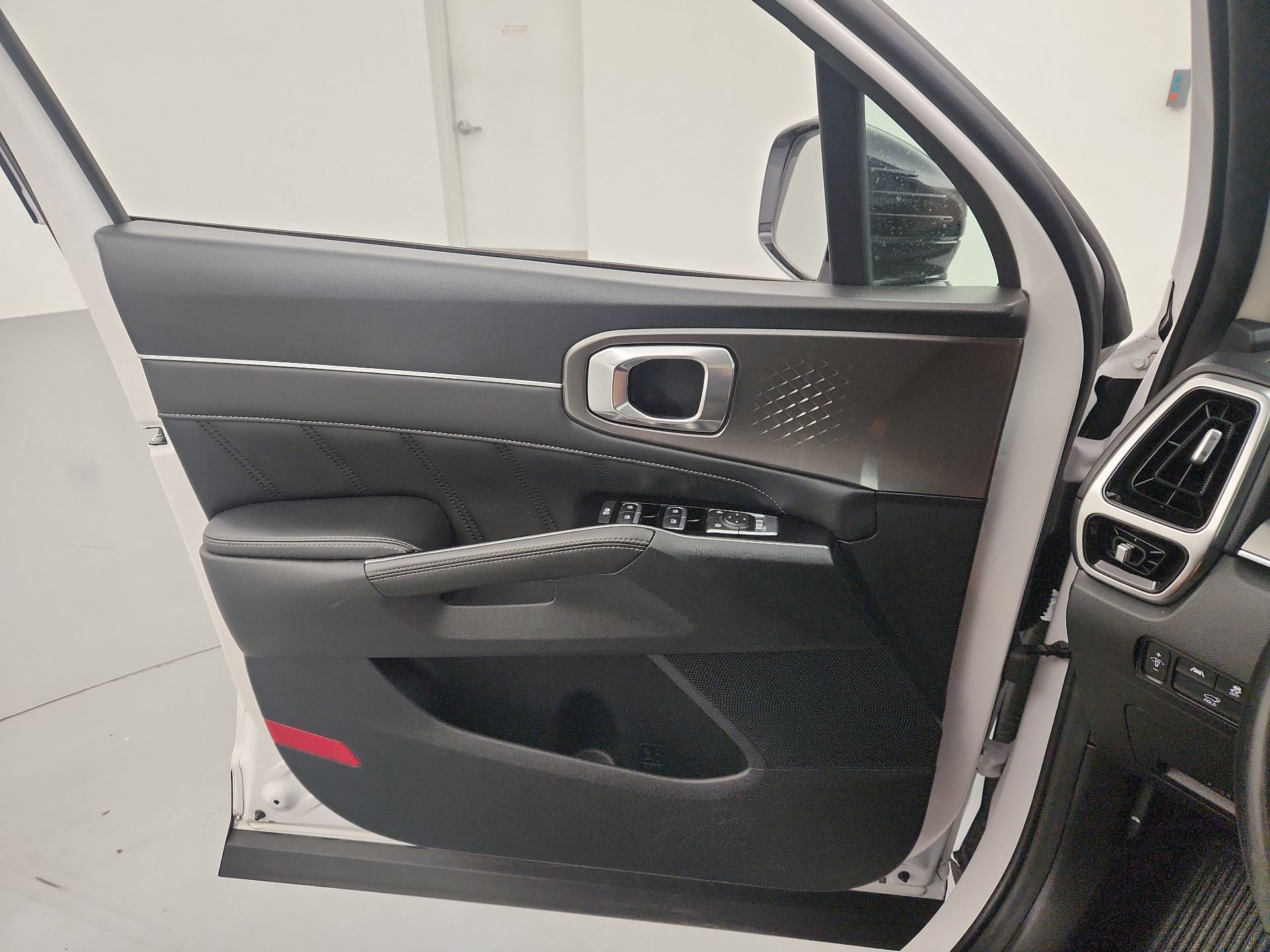 Thumbnail: 2021 Kia Sorento - 12