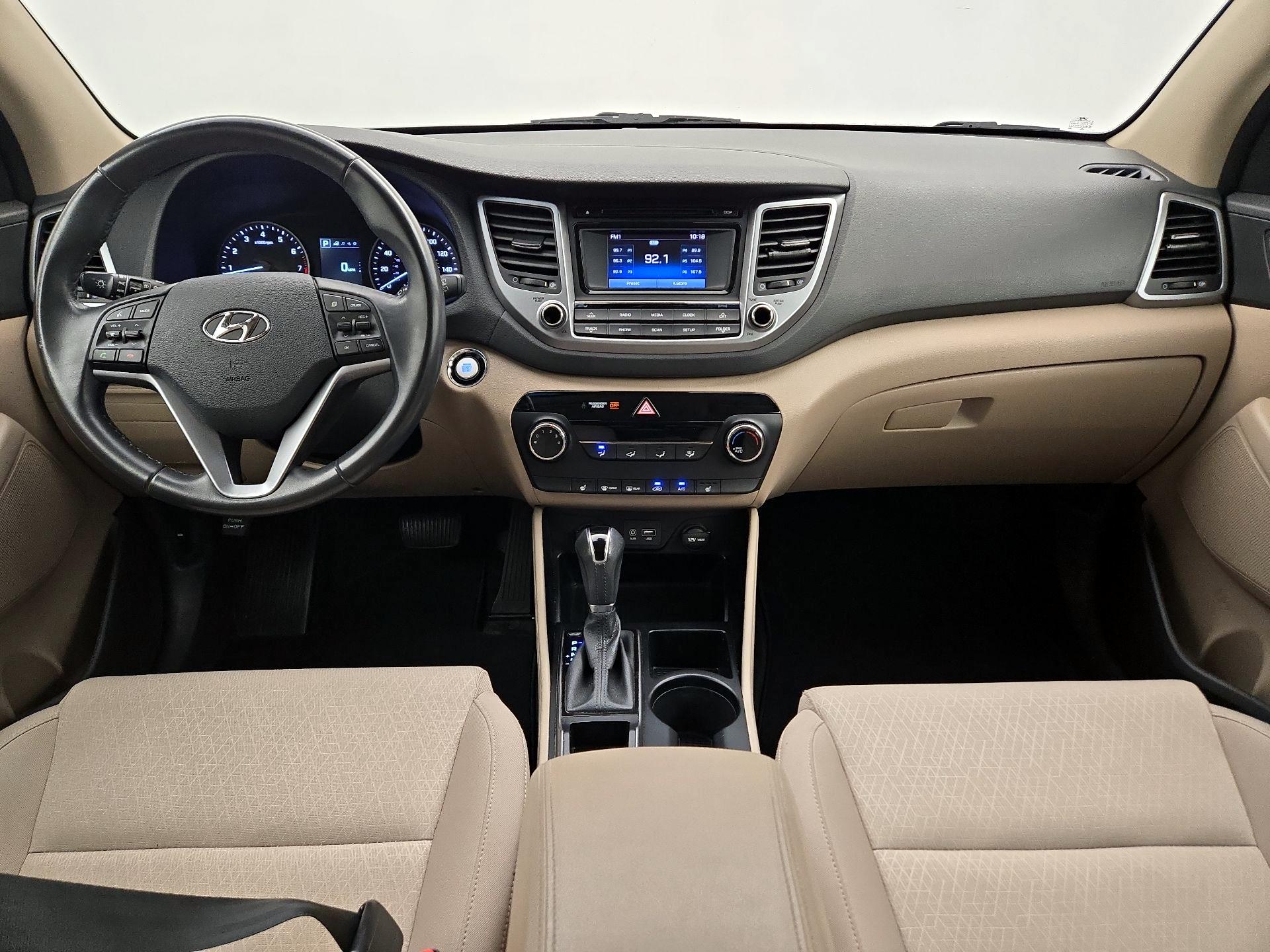 Thumbnail: 2016 Hyundai Tucson - 9