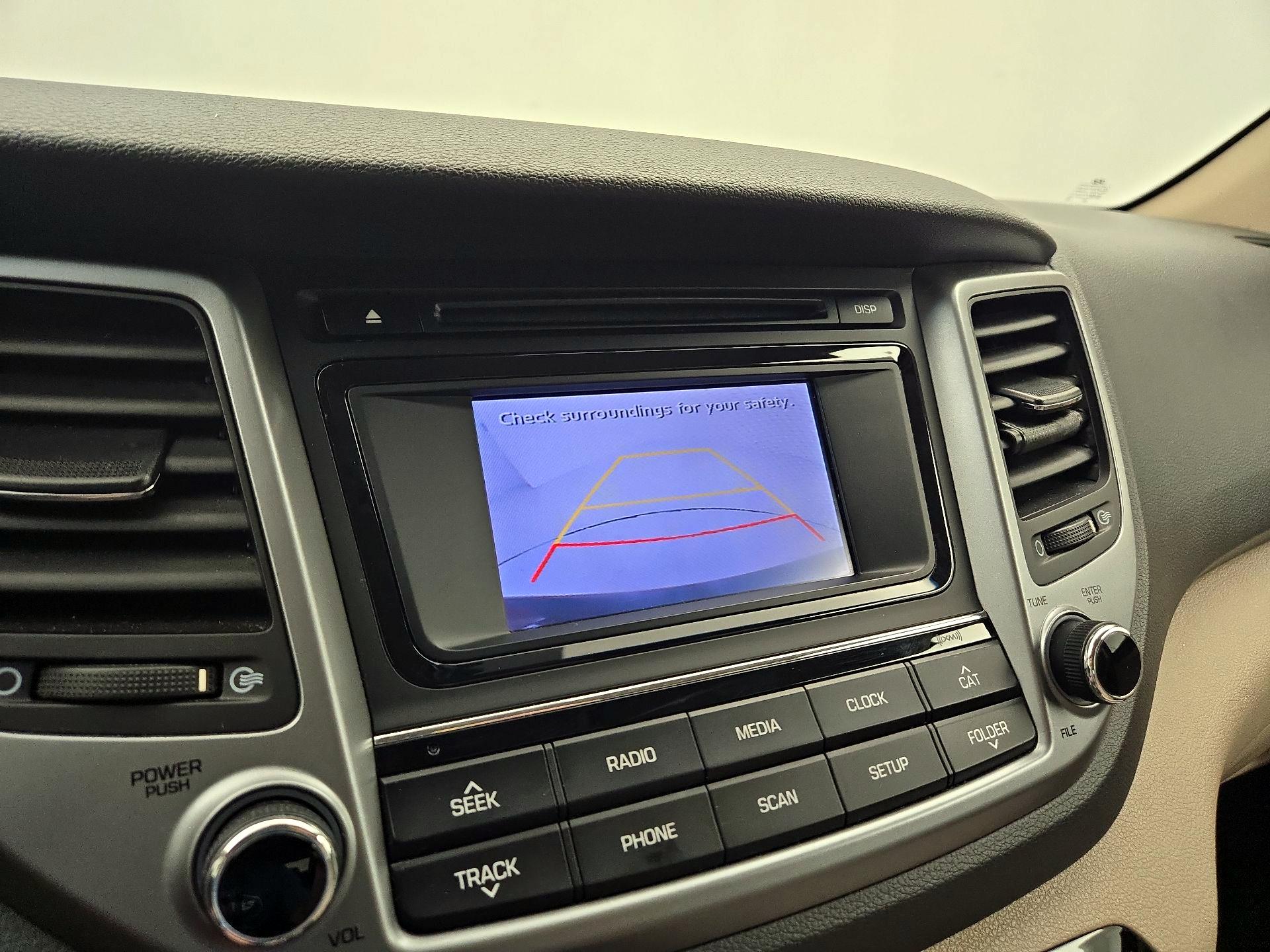 Thumbnail: 2016 Hyundai Tucson - 14