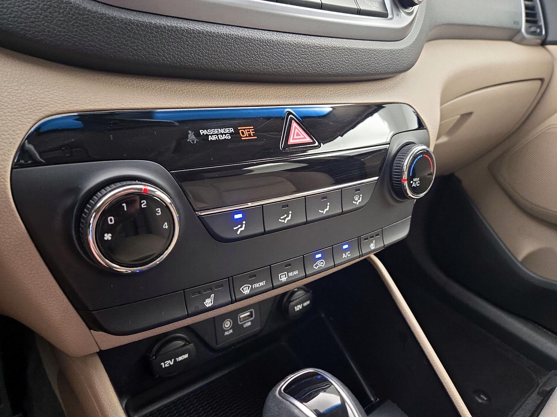 Thumbnail: 2016 Hyundai Tucson - 16