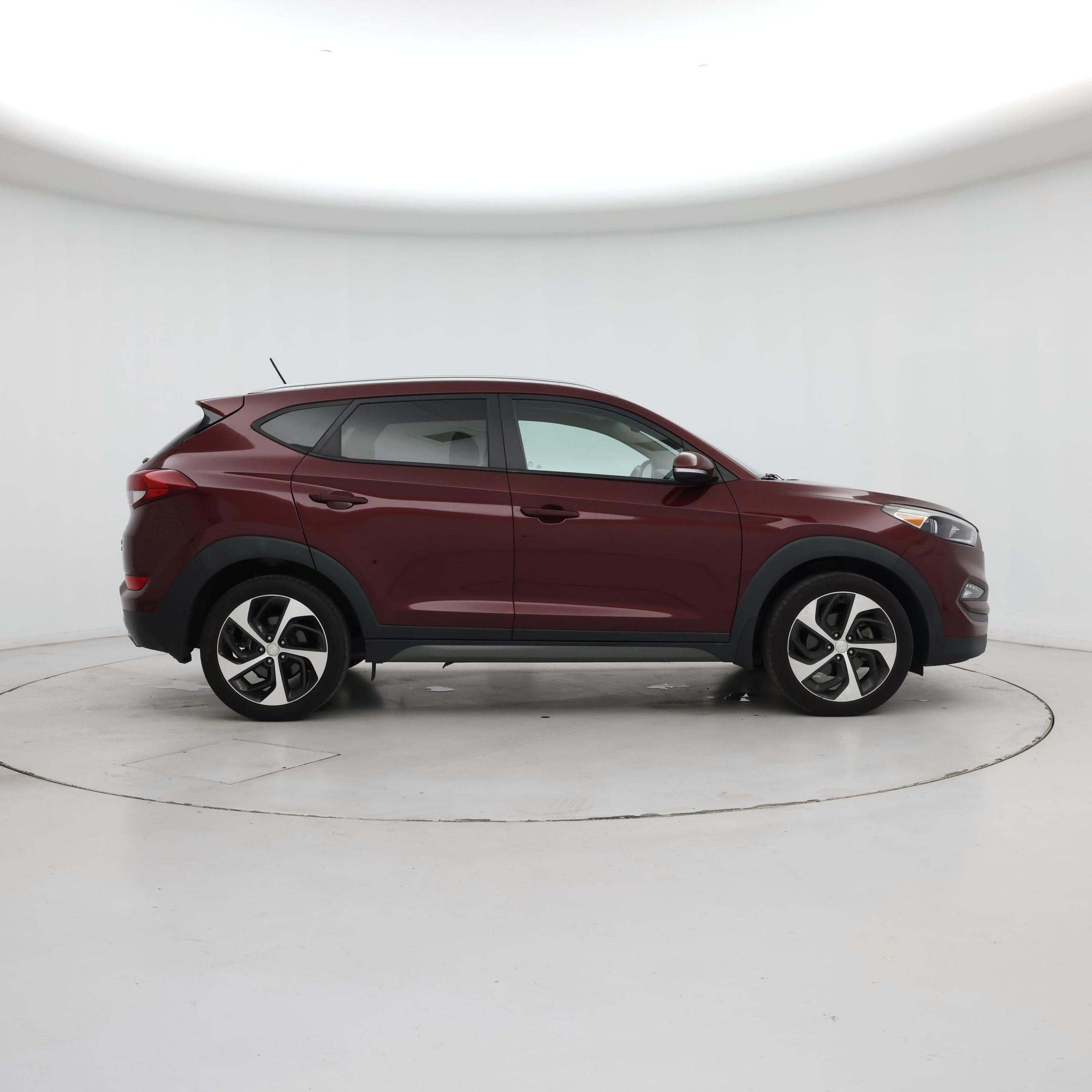 Thumbnail: 2016 Hyundai Tucson - 7