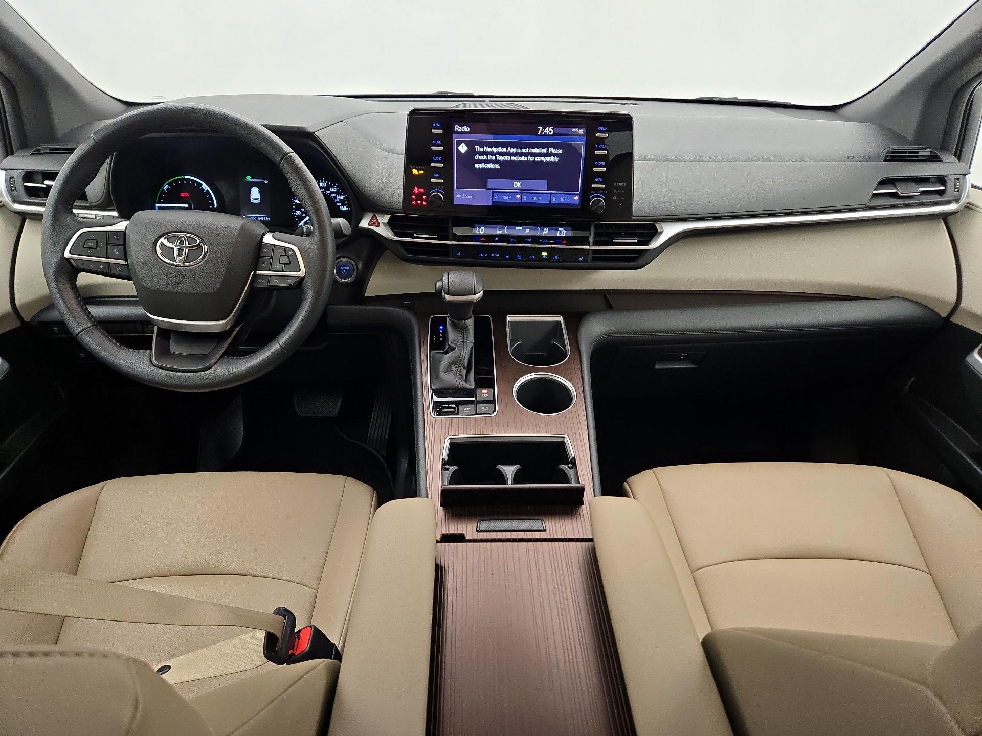 Thumbnail: 2021 Toyota Sienna - 9