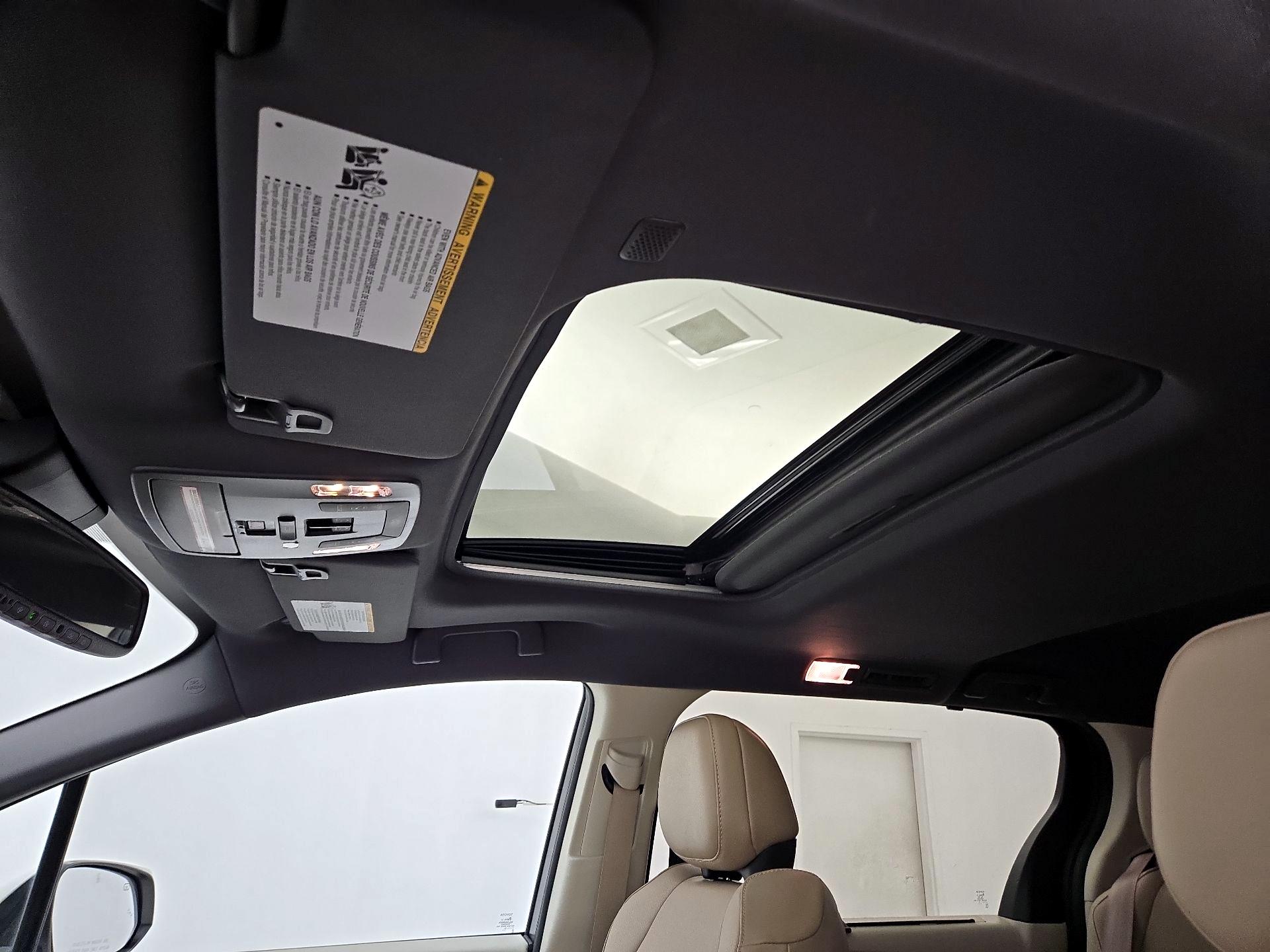 Thumbnail: 2021 Toyota Sienna - 19