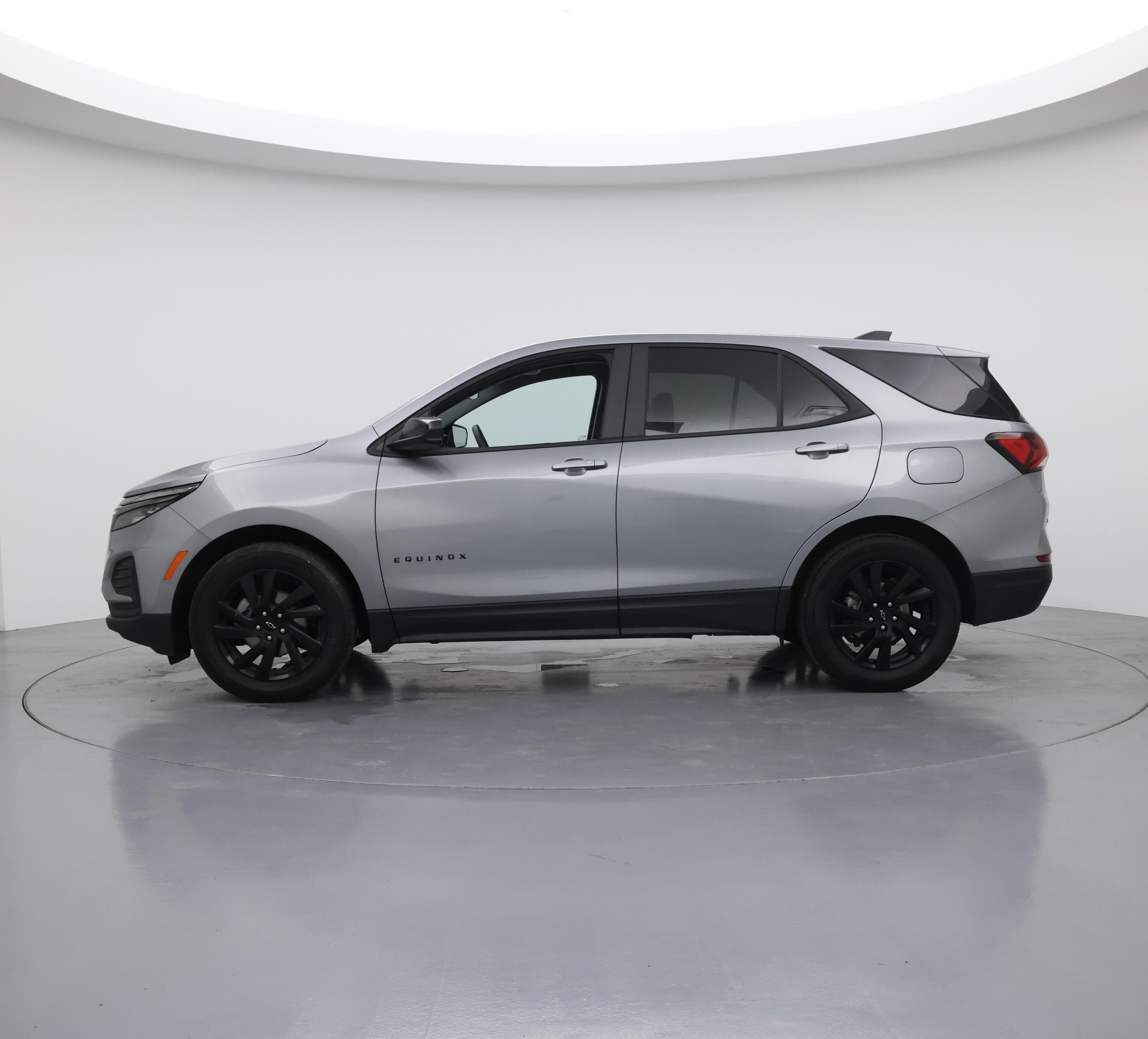 Thumbnail: 2023 Chevrolet Equinox - 3