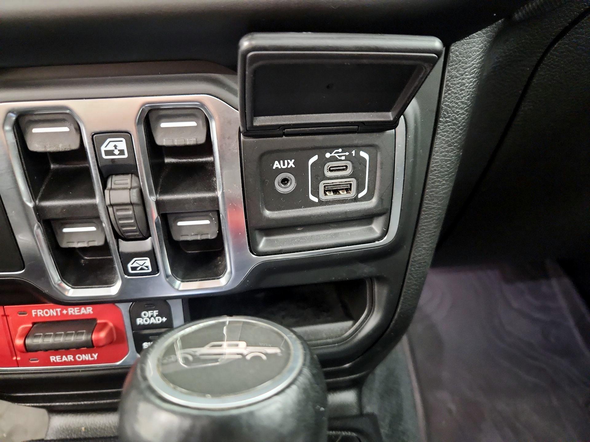 Thumbnail: 2021 Jeep Gladiator - 19