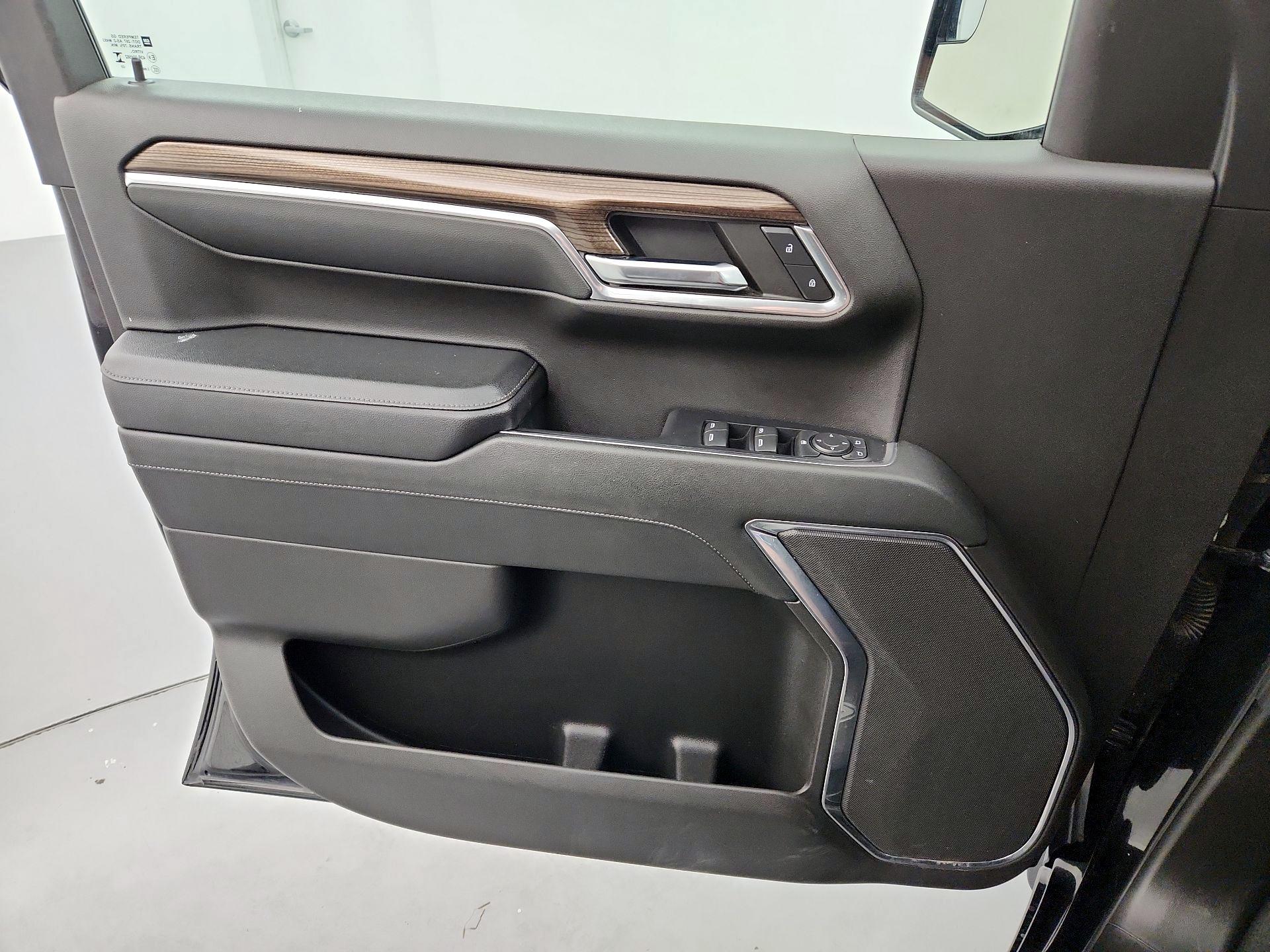 Thumbnail: 2023 Chevrolet Silverado 1500 - 12