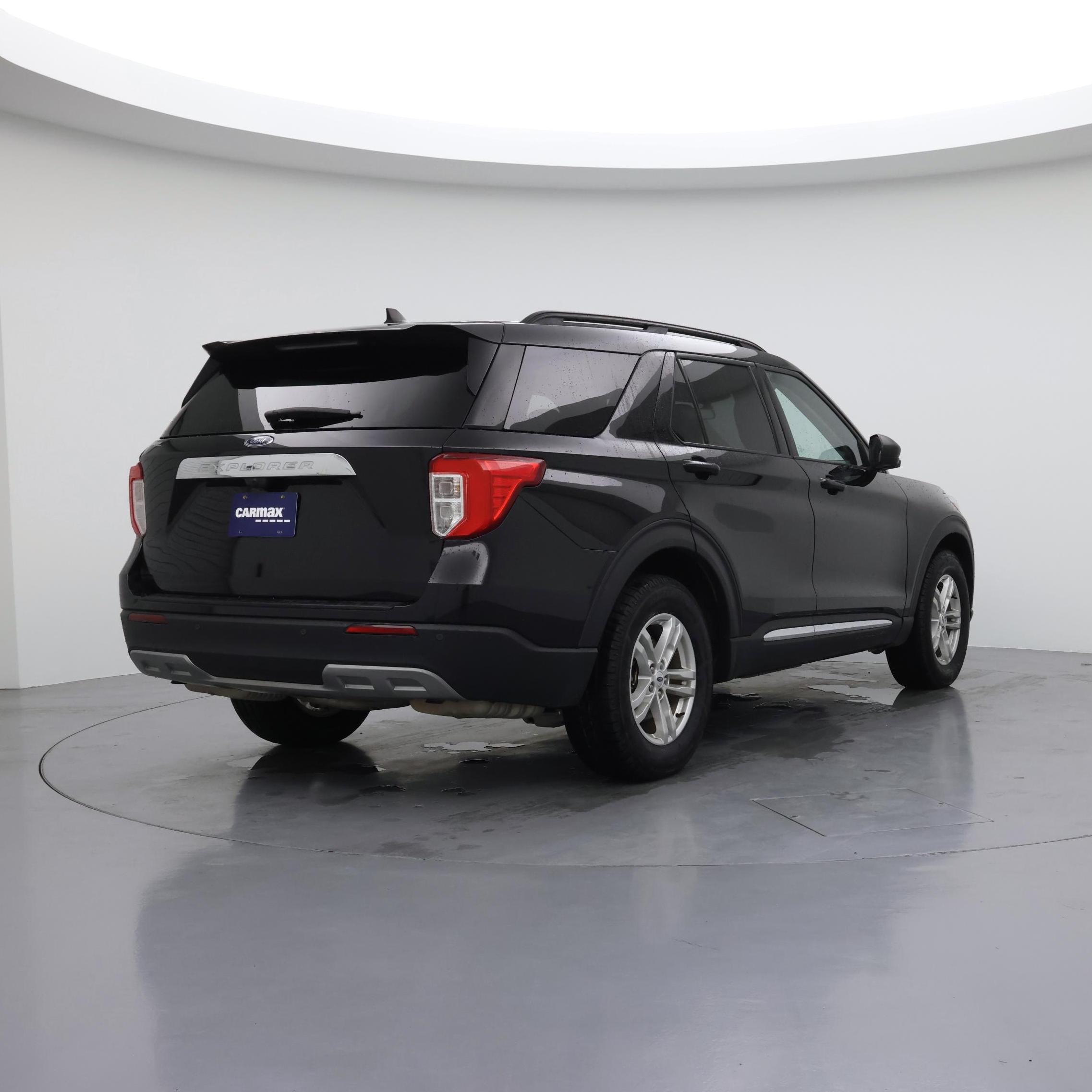 Thumbnail: 2023 Ford Explorer - 8