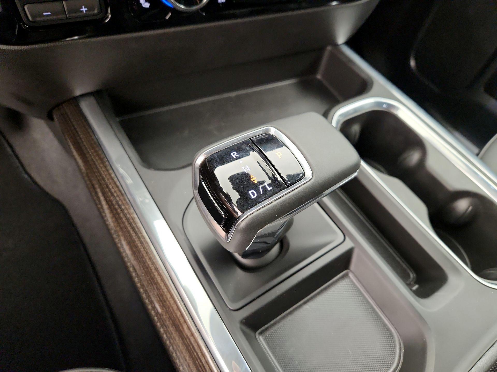 Thumbnail: 2024 Chevrolet Silverado 1500 - 17