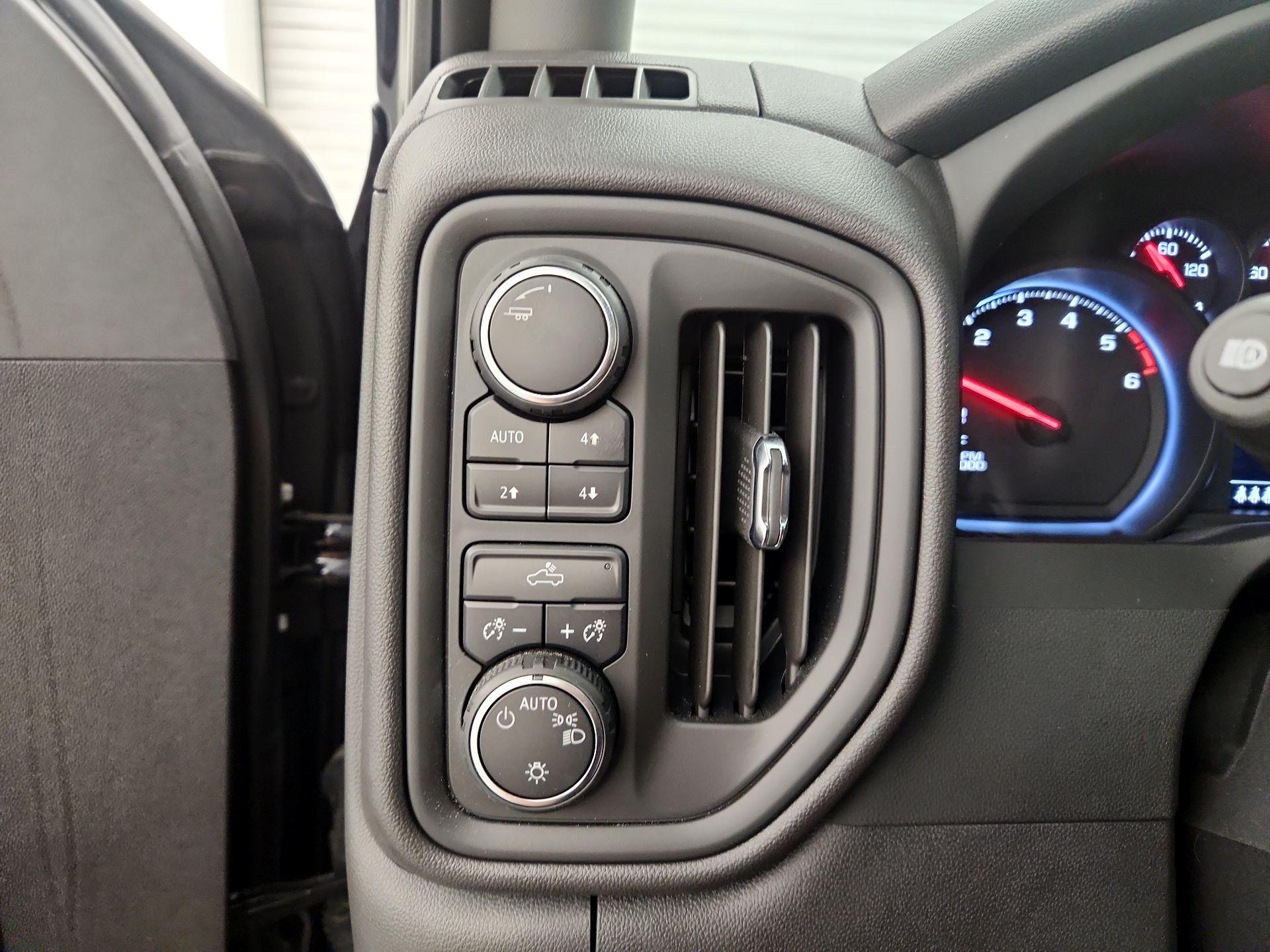 Thumbnail: 2024 Chevrolet Silverado 1500 - 13