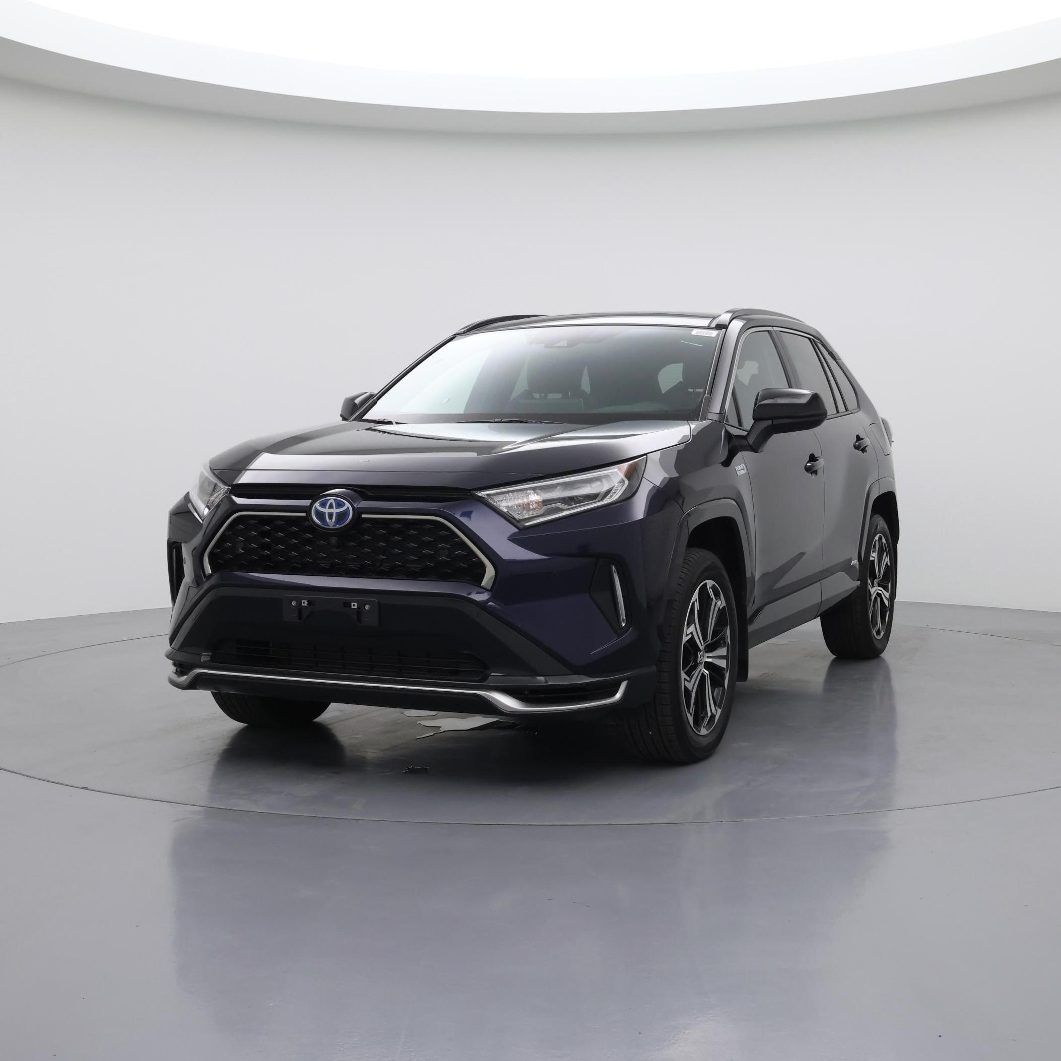 Thumbnail: 2021 Toyota RAV4 - 4