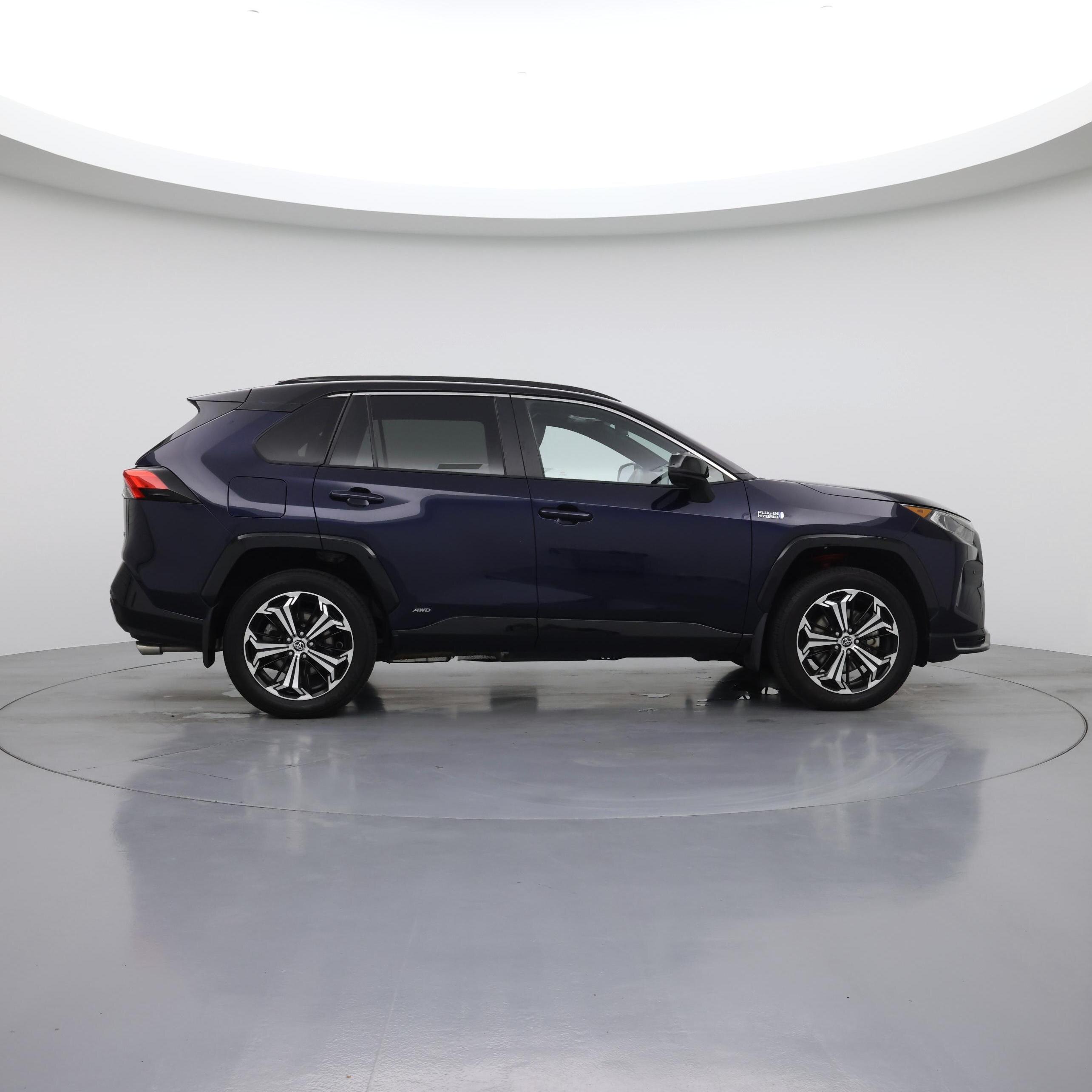 Thumbnail: 2021 Toyota RAV4 - 7