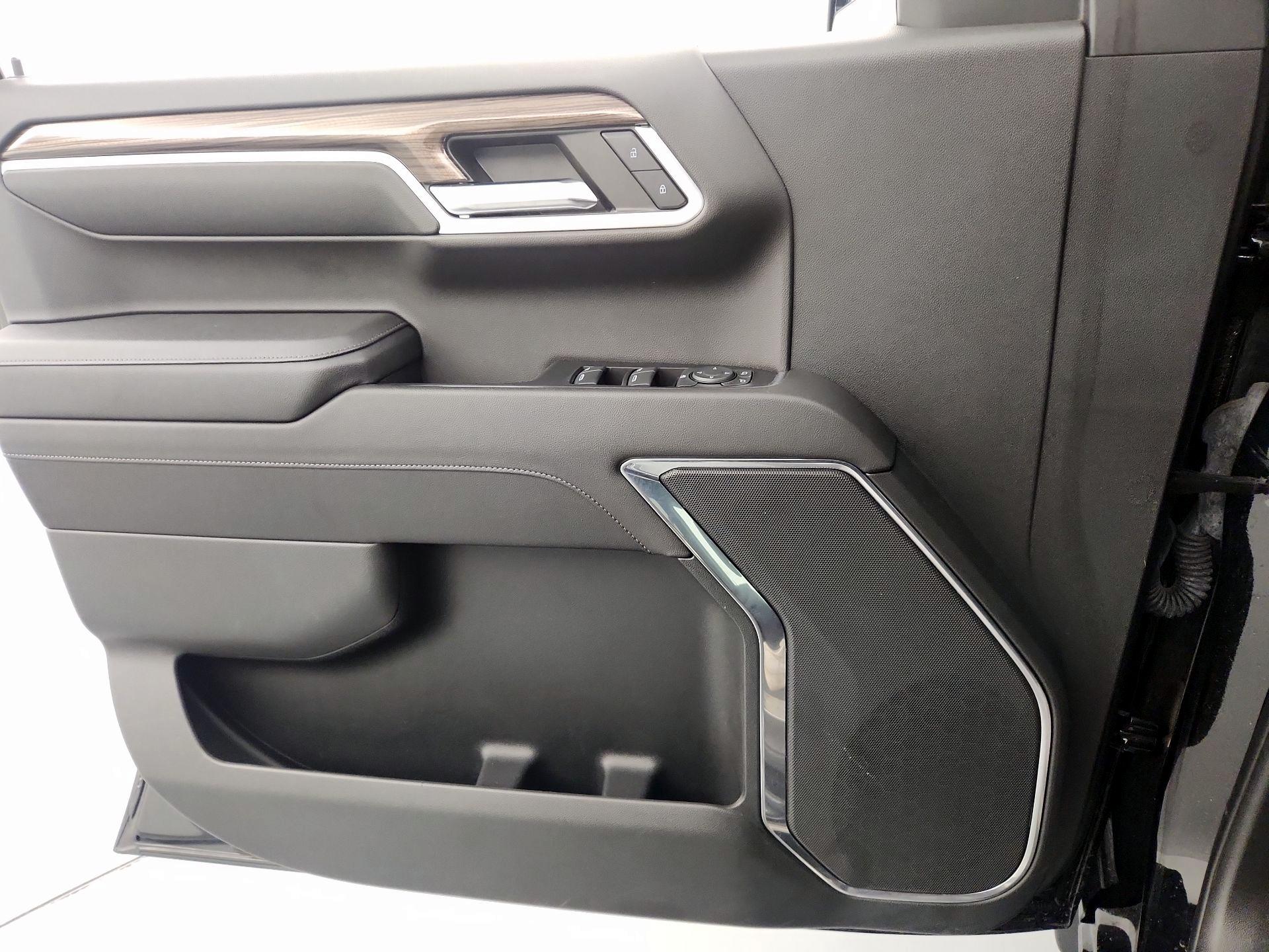 Thumbnail: 2023 Chevrolet Silverado 1500 - 12