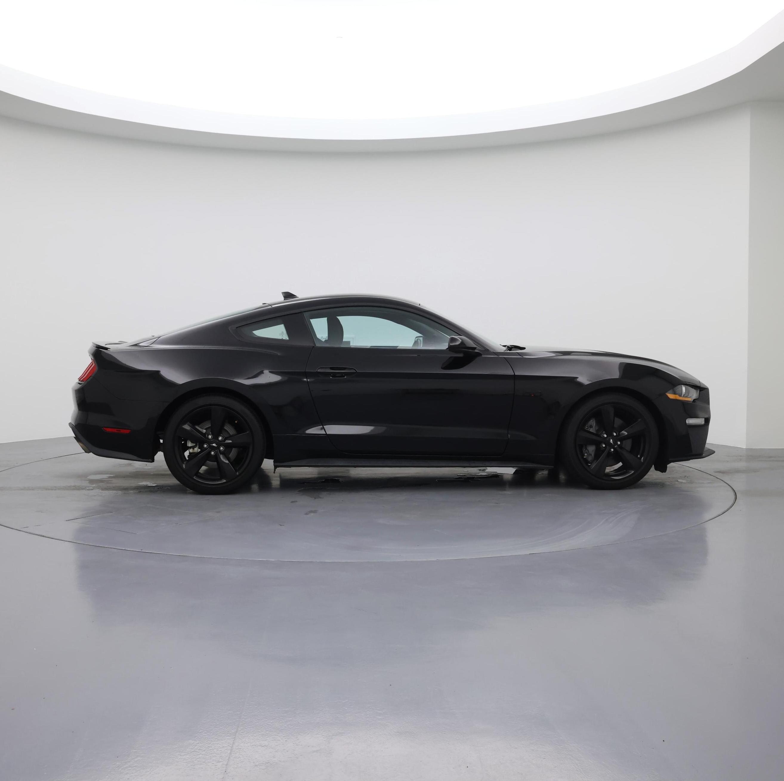 Thumbnail: 2022 Ford Mustang - 7