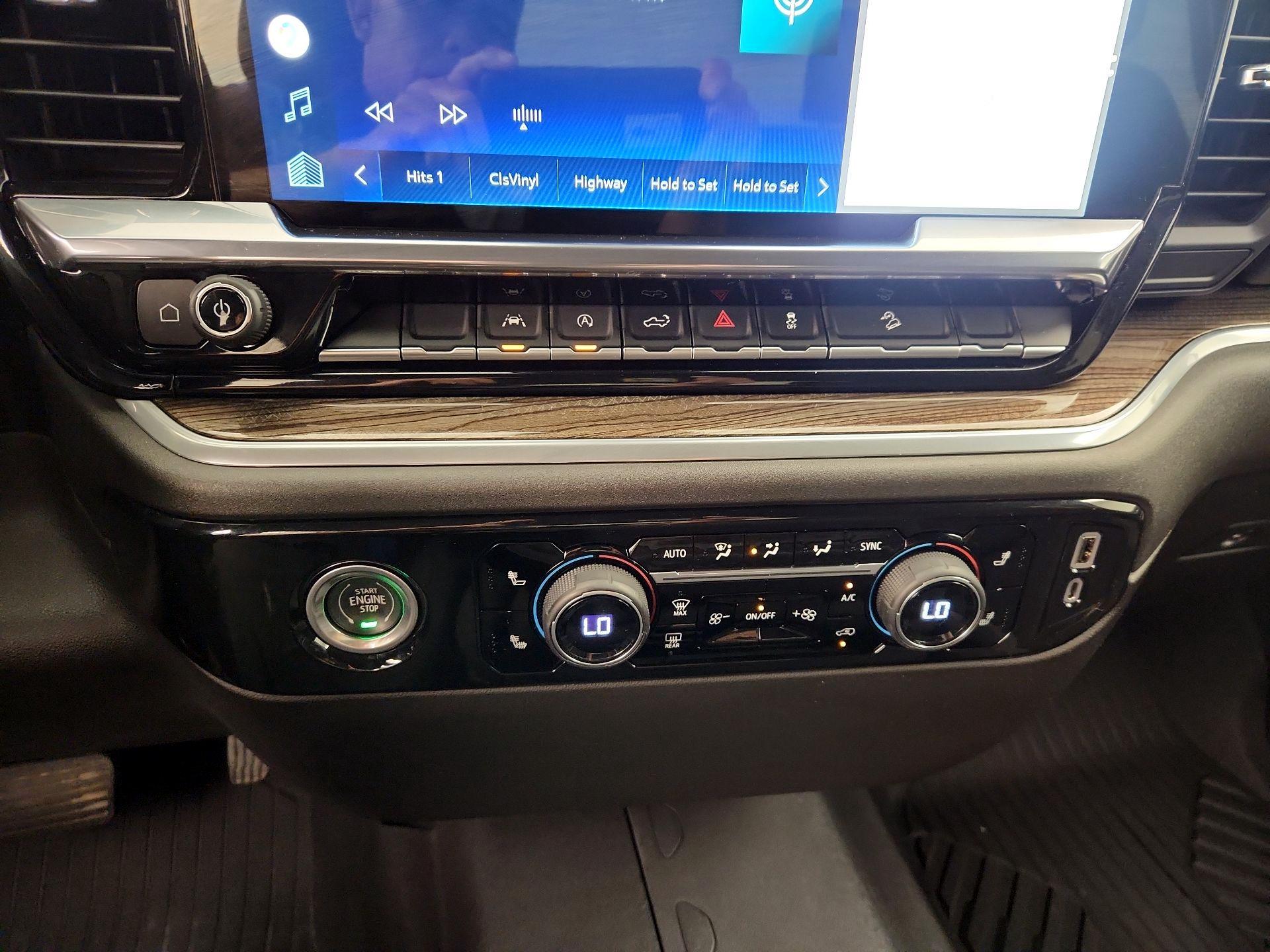 Thumbnail: 2022 Chevrolet Silverado 1500 - 16