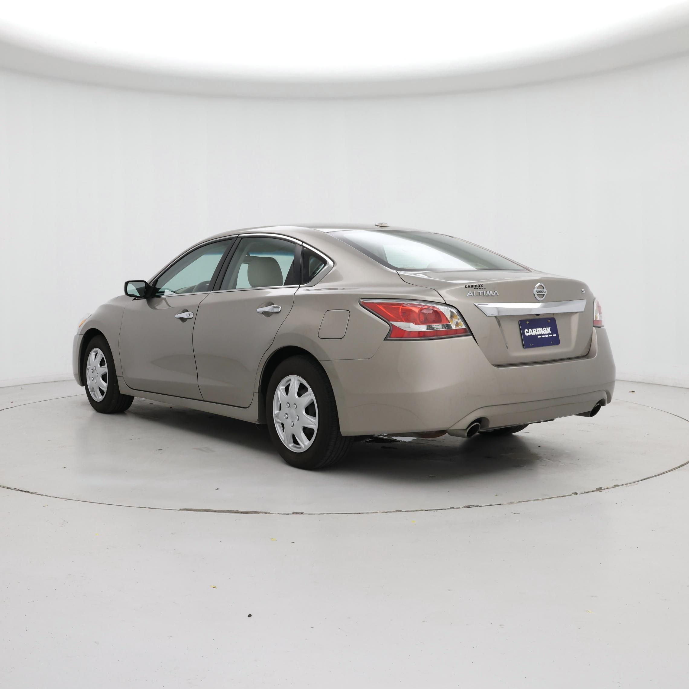 Thumbnail: 2015 Nissan Altima - 2