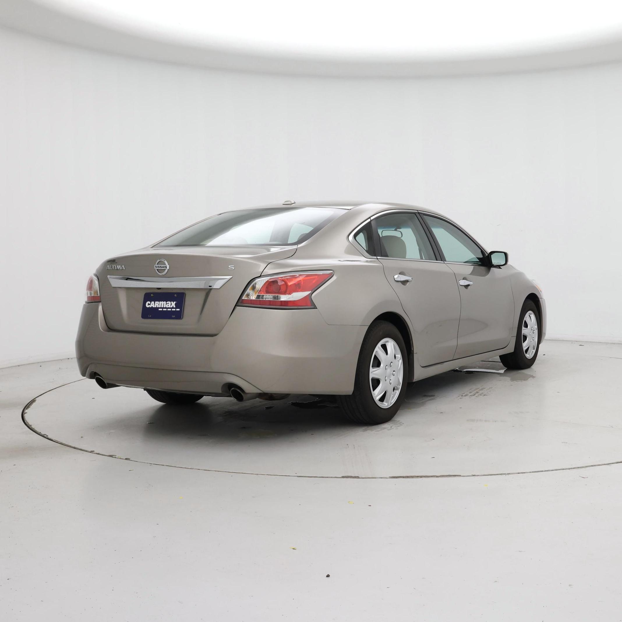 Thumbnail: 2015 Nissan Altima - 8