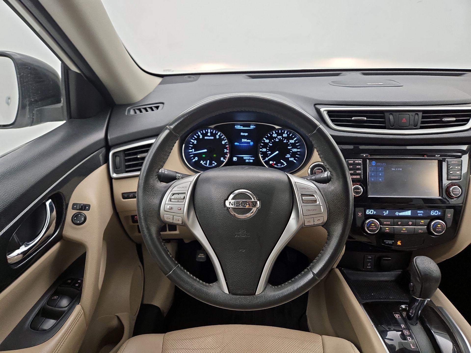 Thumbnail: 2016 Nissan Rogue - 10