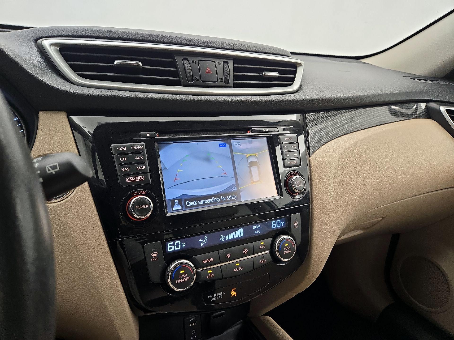 Thumbnail: 2016 Nissan Rogue - 14