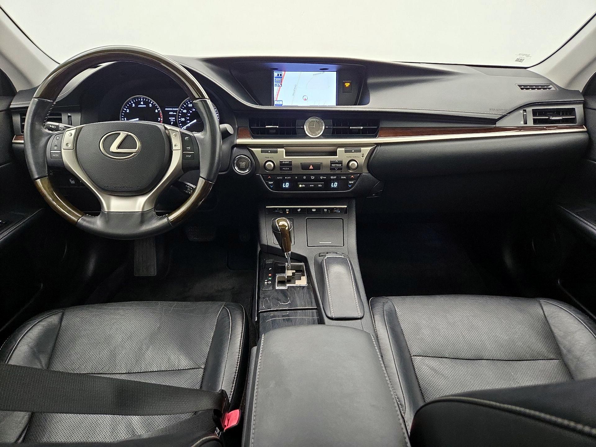 Thumbnail: 2014 Lexus ES - 9