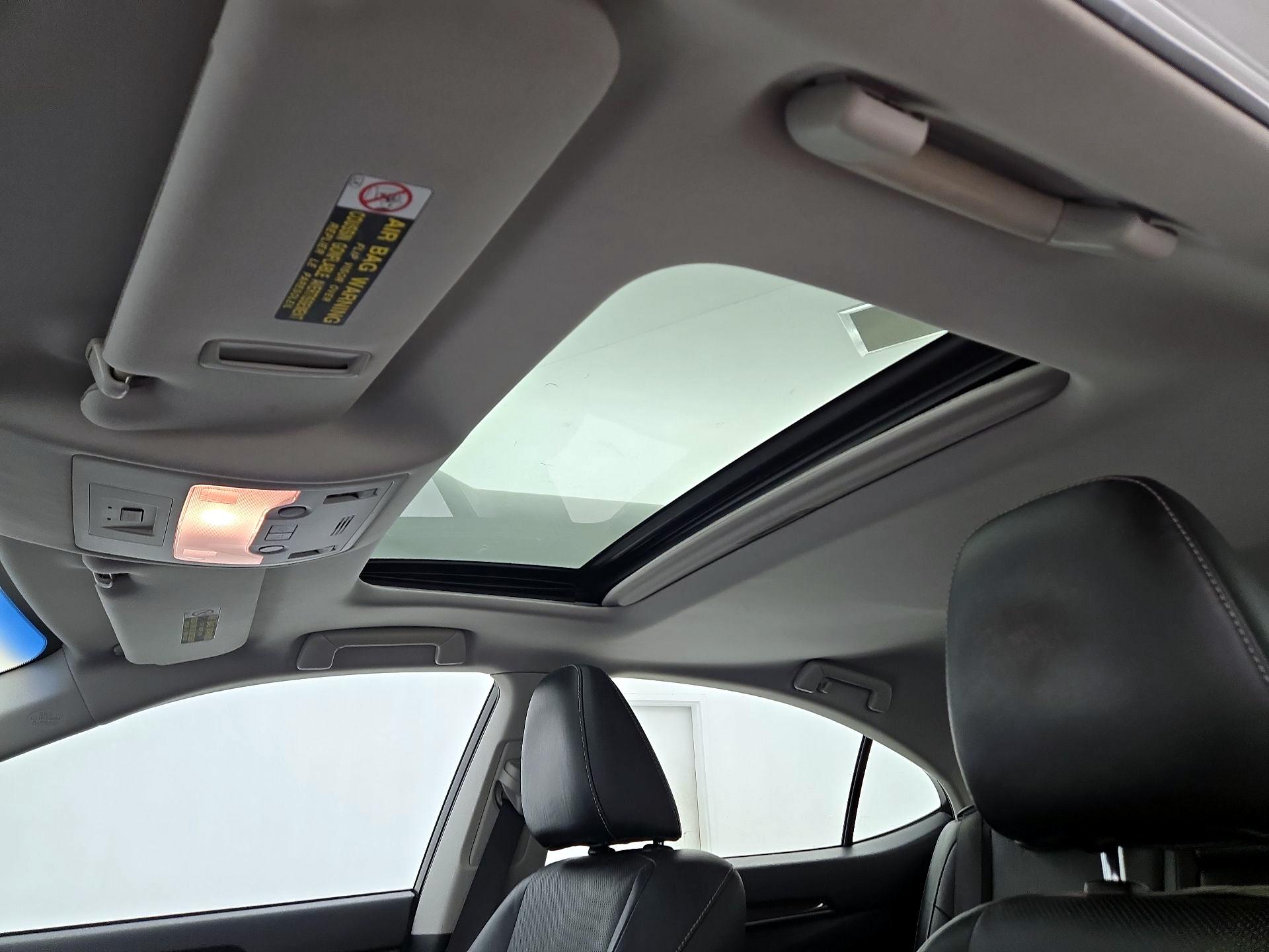 Thumbnail: 2014 Lexus ES - 20