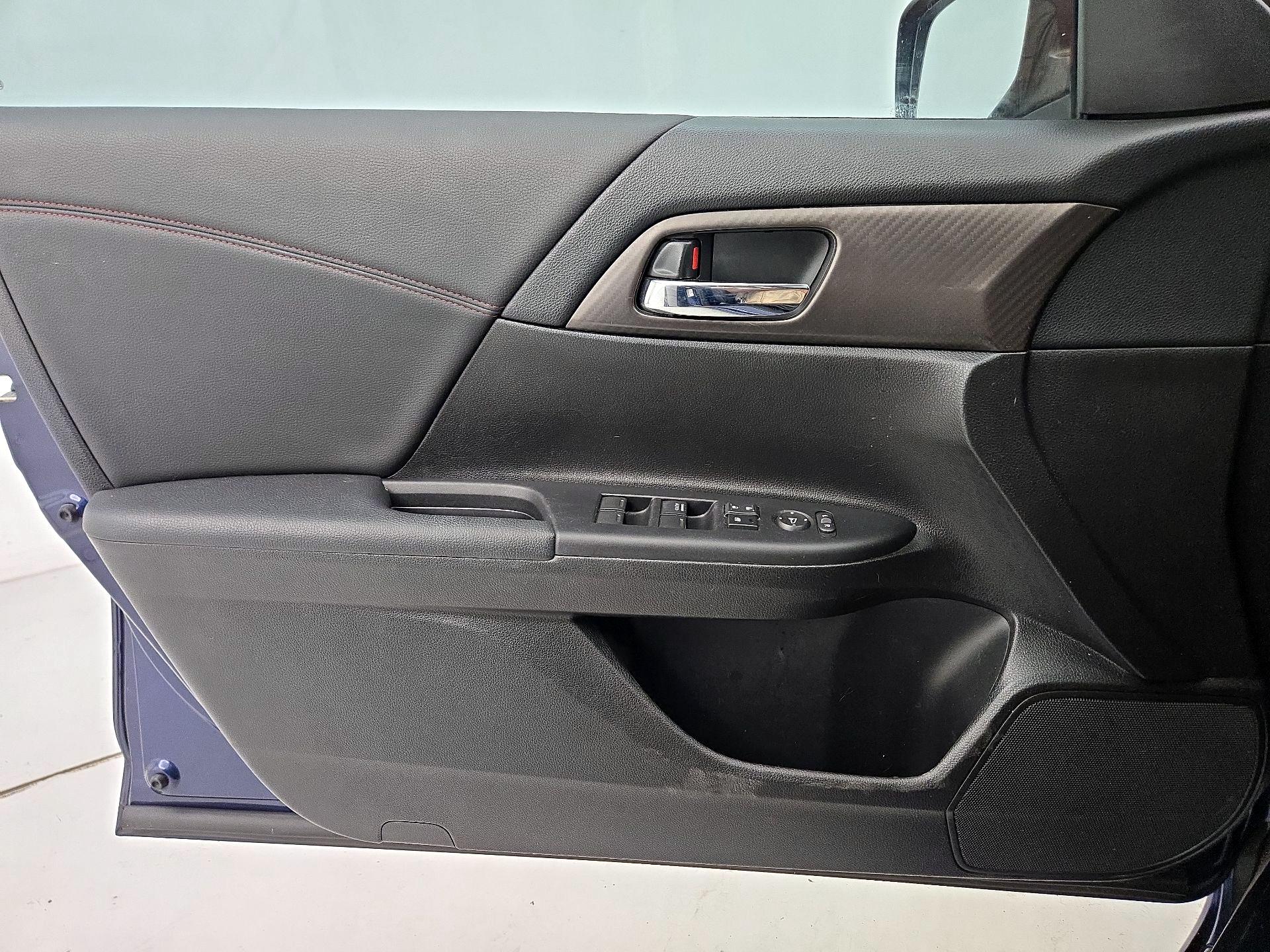 Thumbnail: 2017 Honda Accord - 12