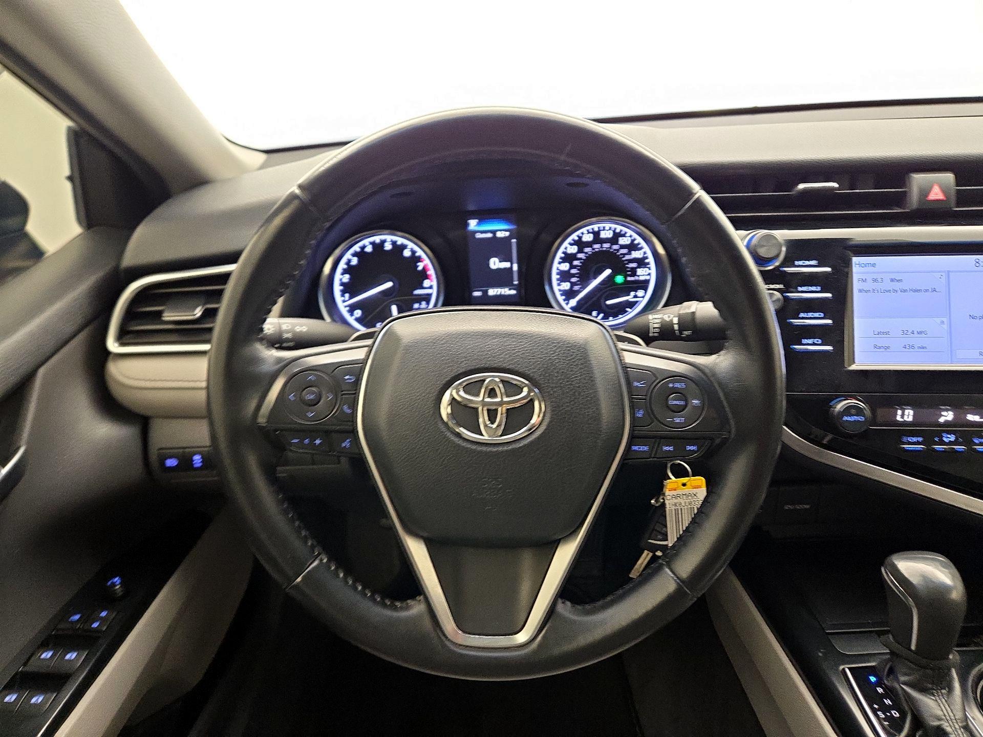 Thumbnail: 2018 Toyota Camry - 10