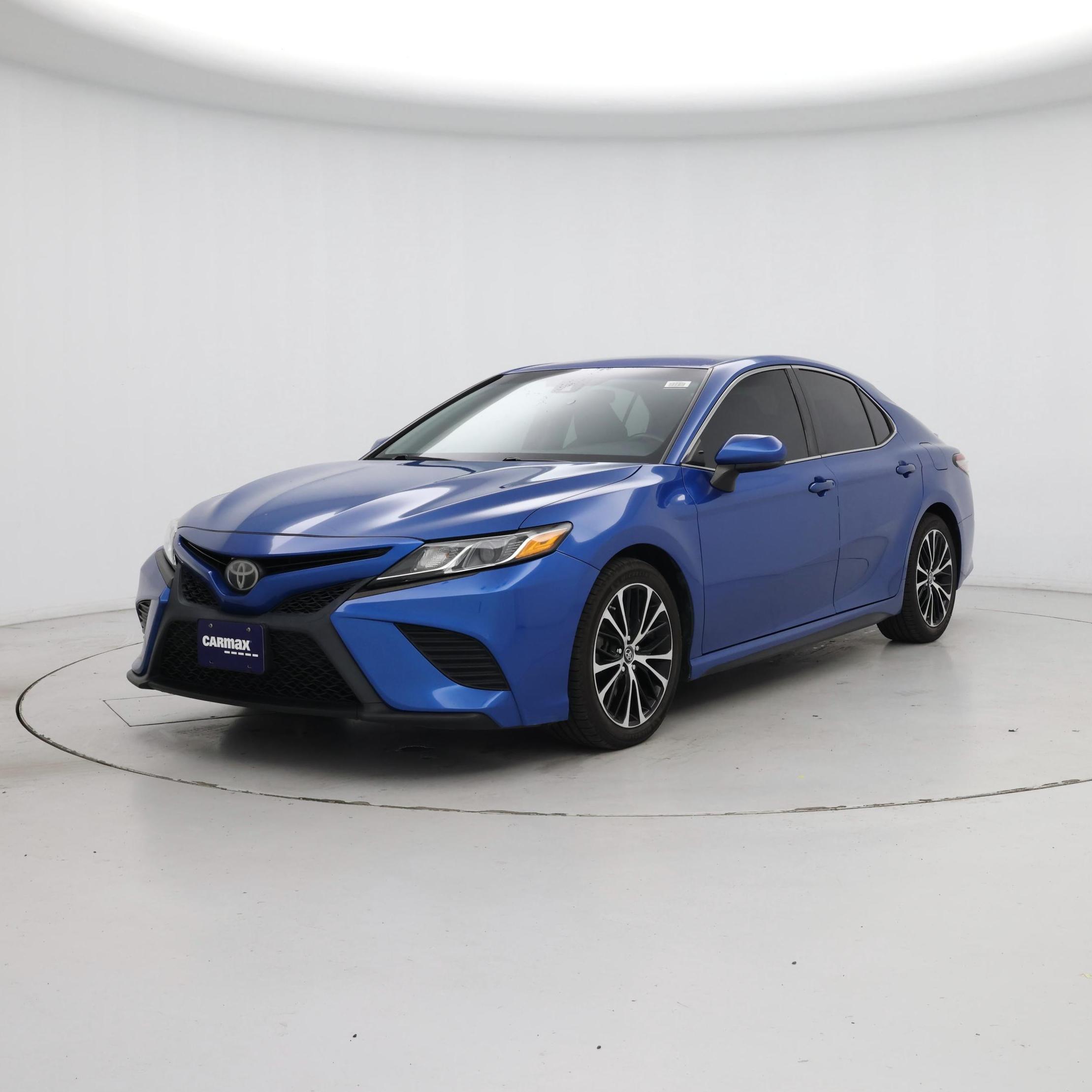 Thumbnail: 2018 Toyota Camry - 4
