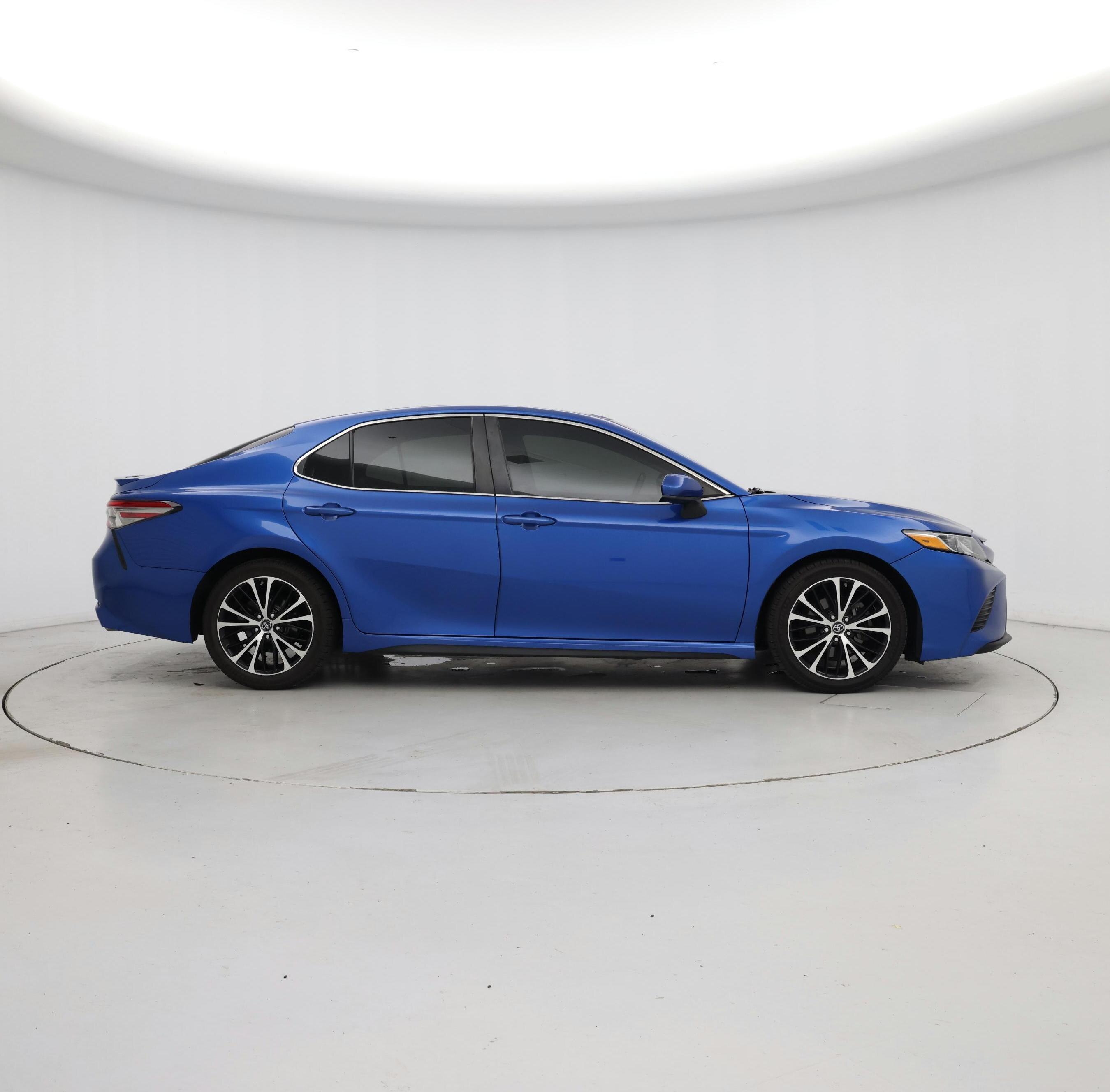 Thumbnail: 2018 Toyota Camry - 7