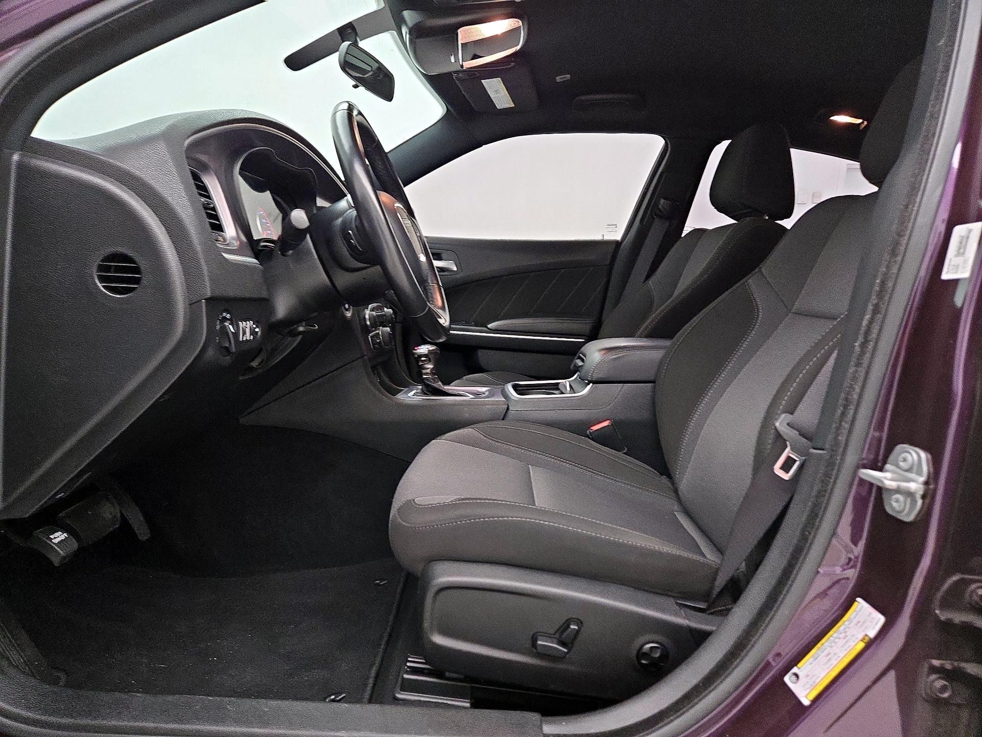 Thumbnail: 2020 Dodge Charger - 11