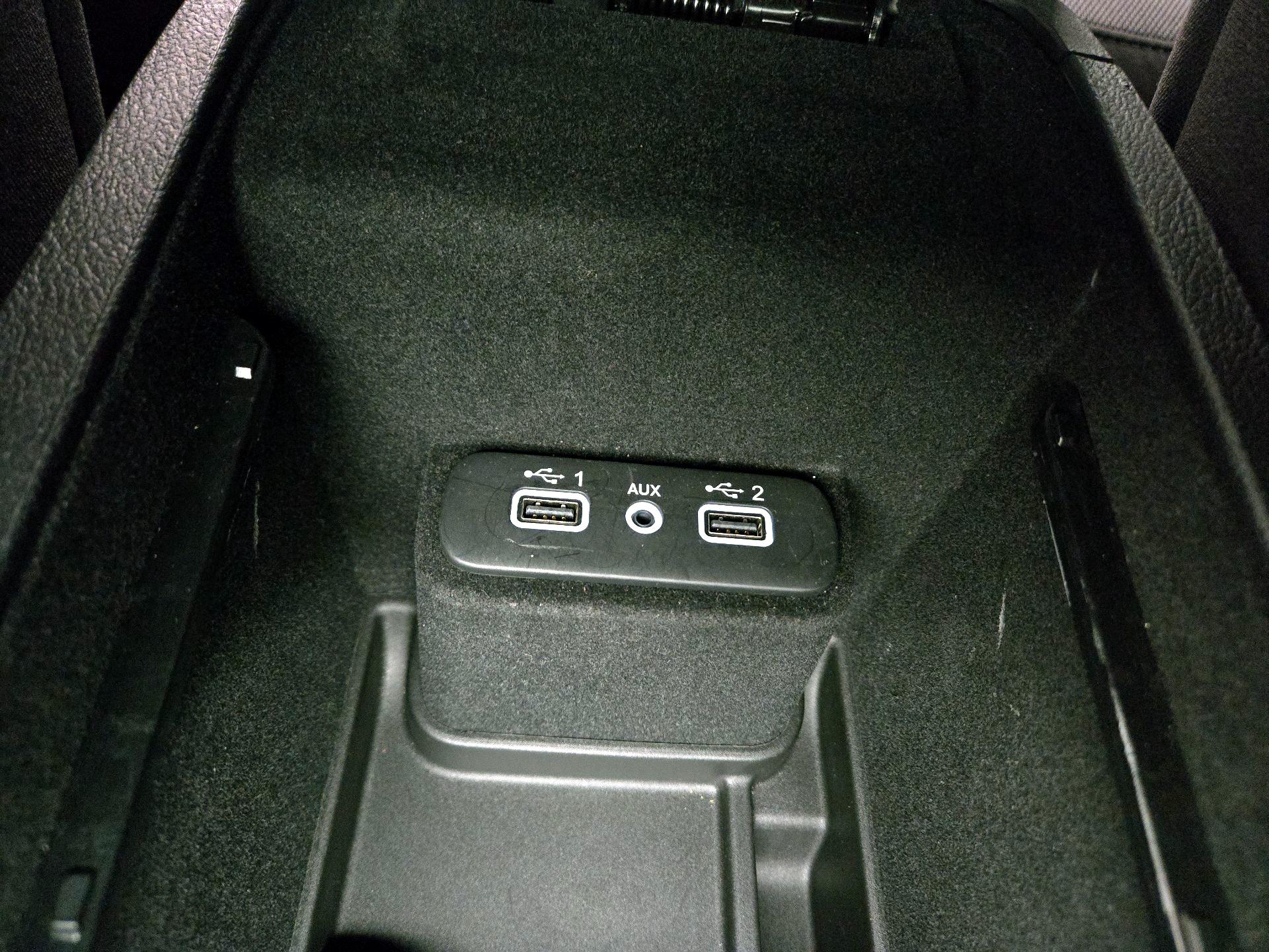 Thumbnail: 2020 Dodge Charger - 18