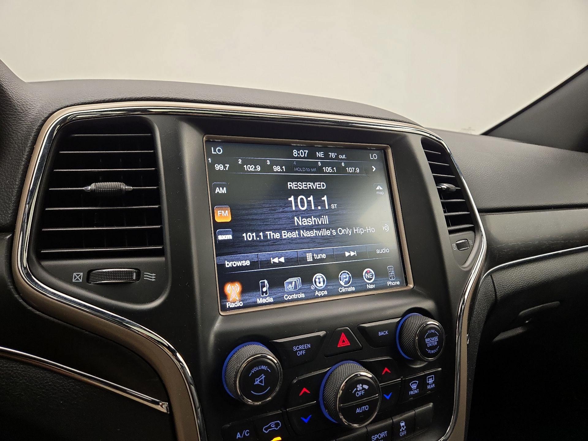 Thumbnail: 2017 Jeep Grand Cherokee - 15