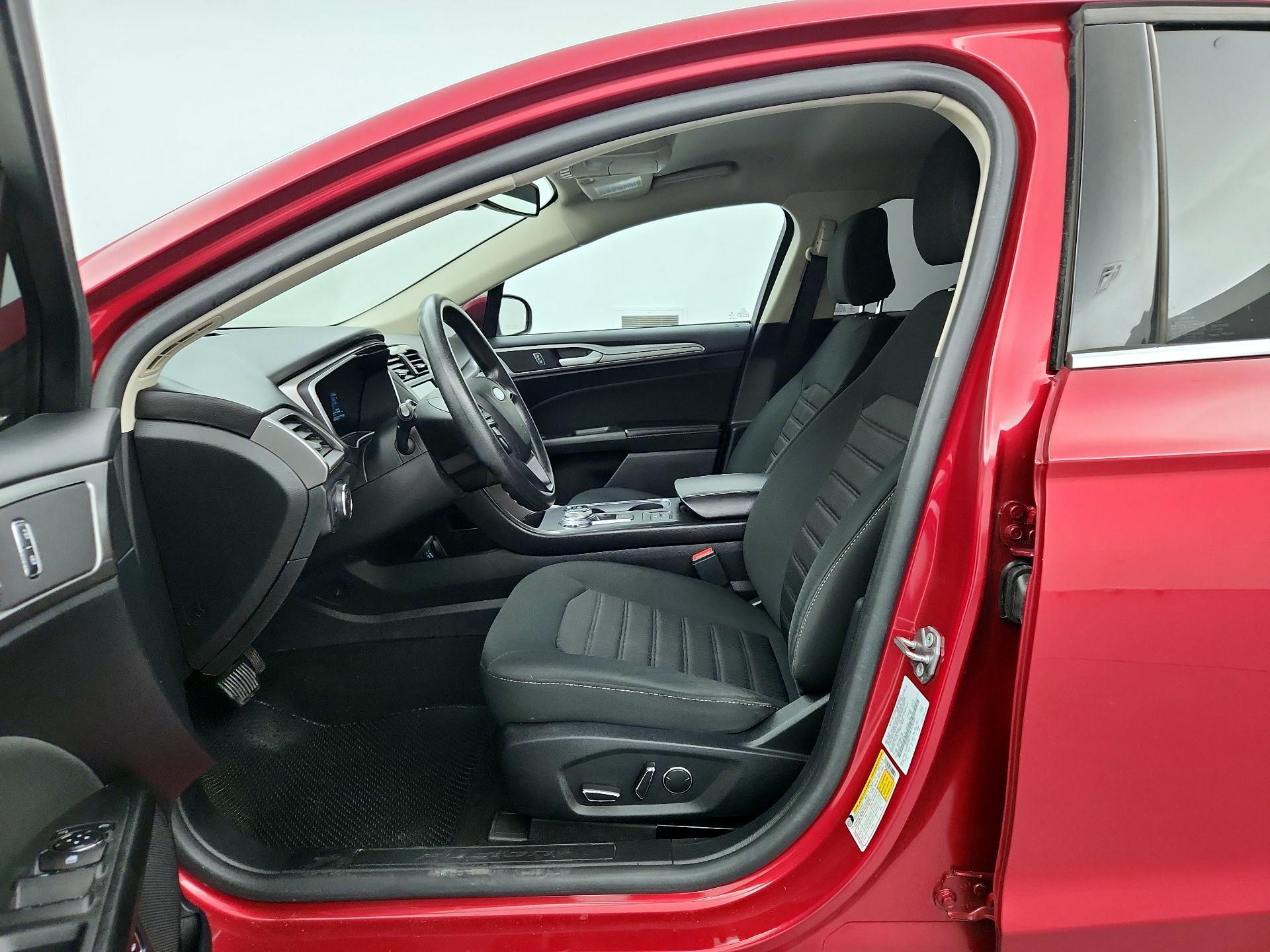 Thumbnail: 2020 Ford Fusion - 11
