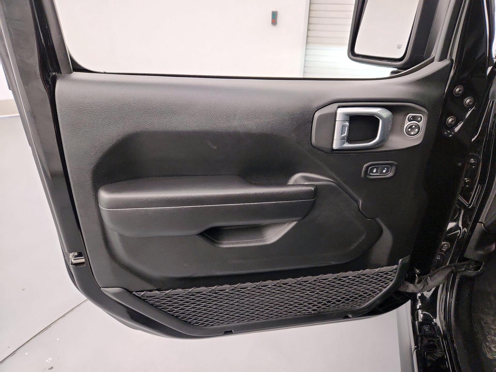 Thumbnail: 2021 Jeep Wrangler - 12