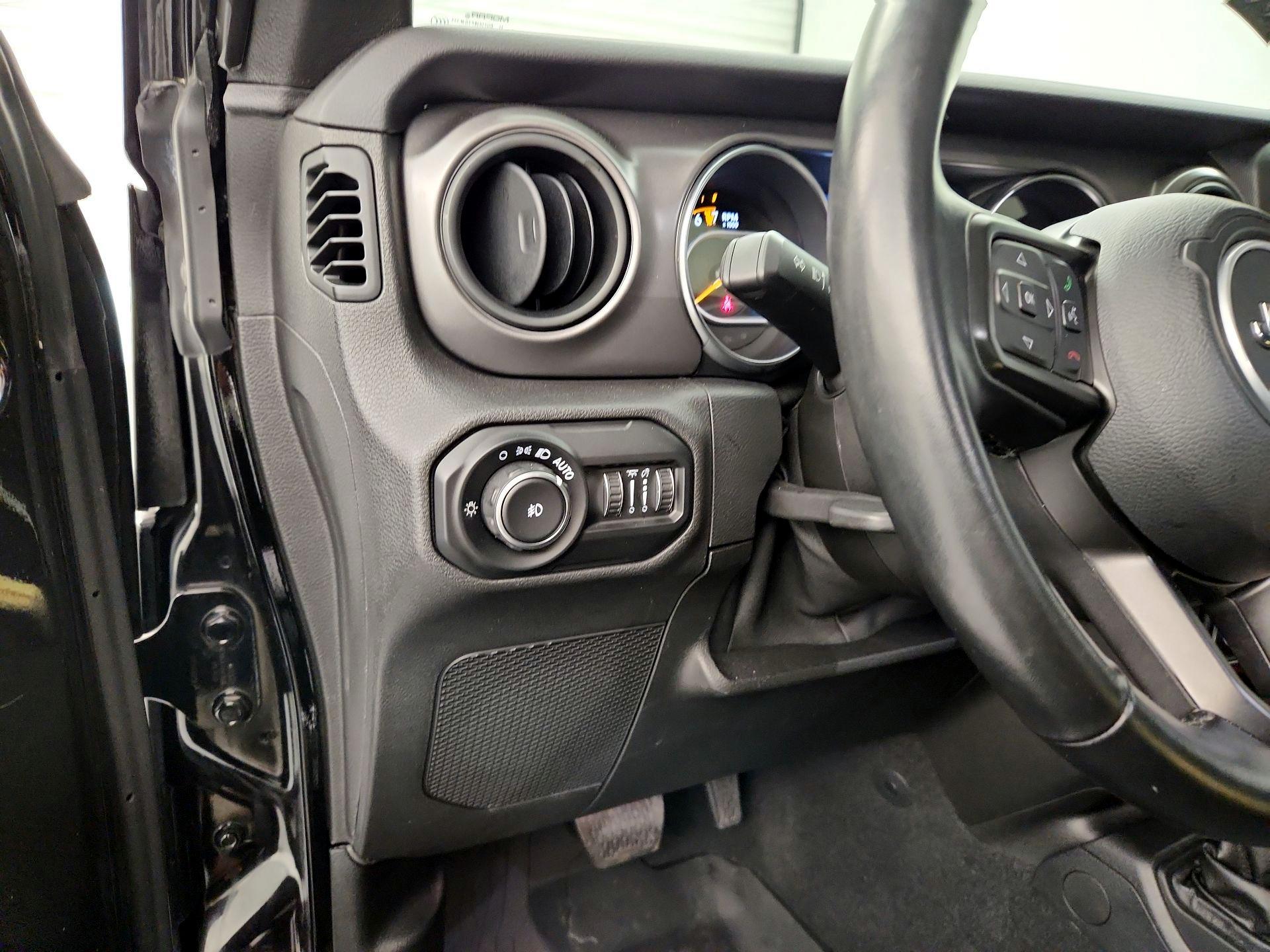 Thumbnail: 2021 Jeep Wrangler - 13