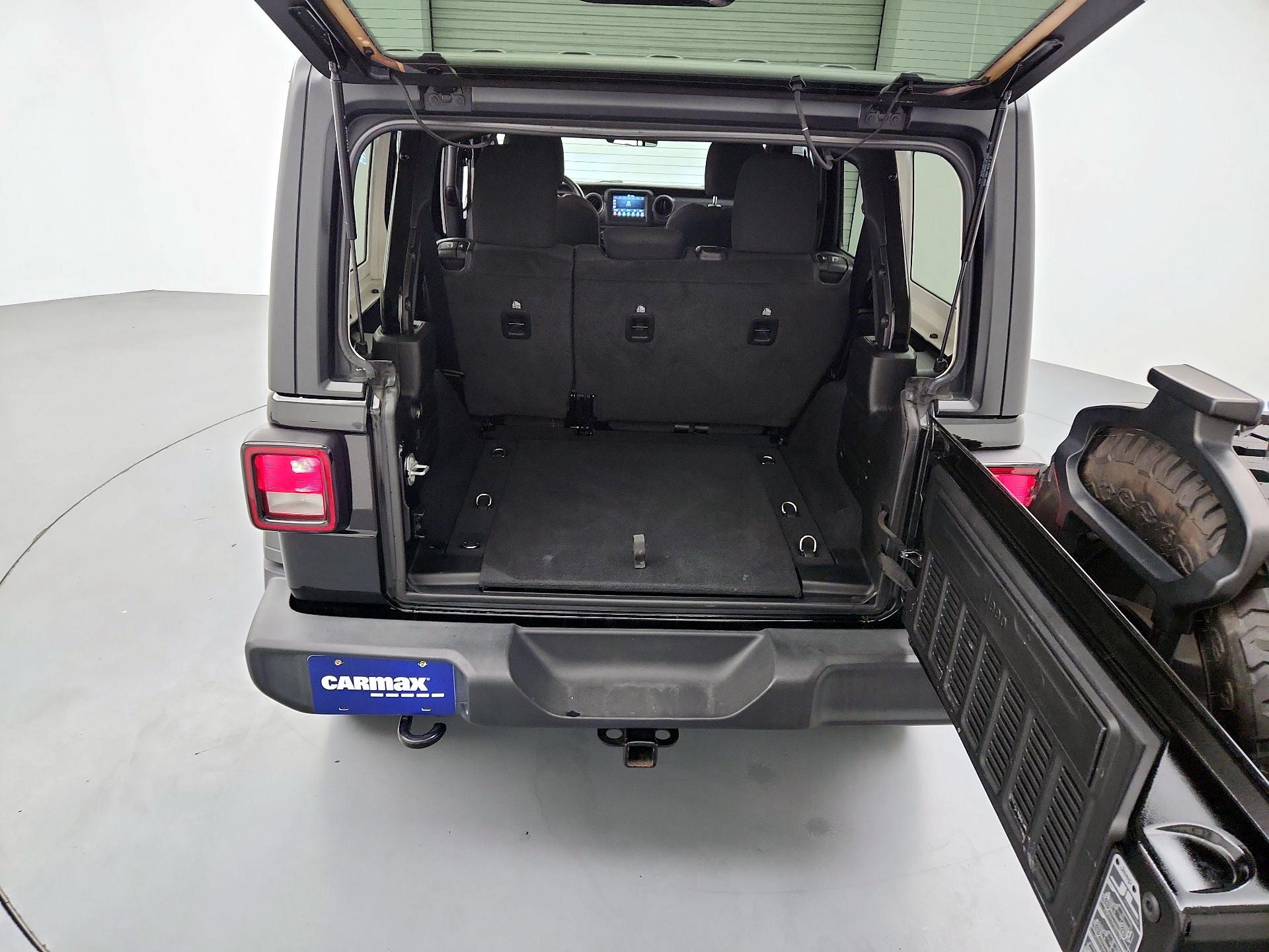 Thumbnail: 2021 Jeep Wrangler - 20