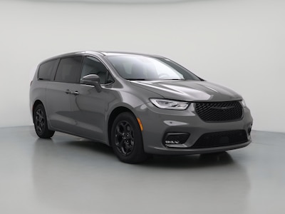 Gray 2022 Chrysler Pacifica Hybrid Limited