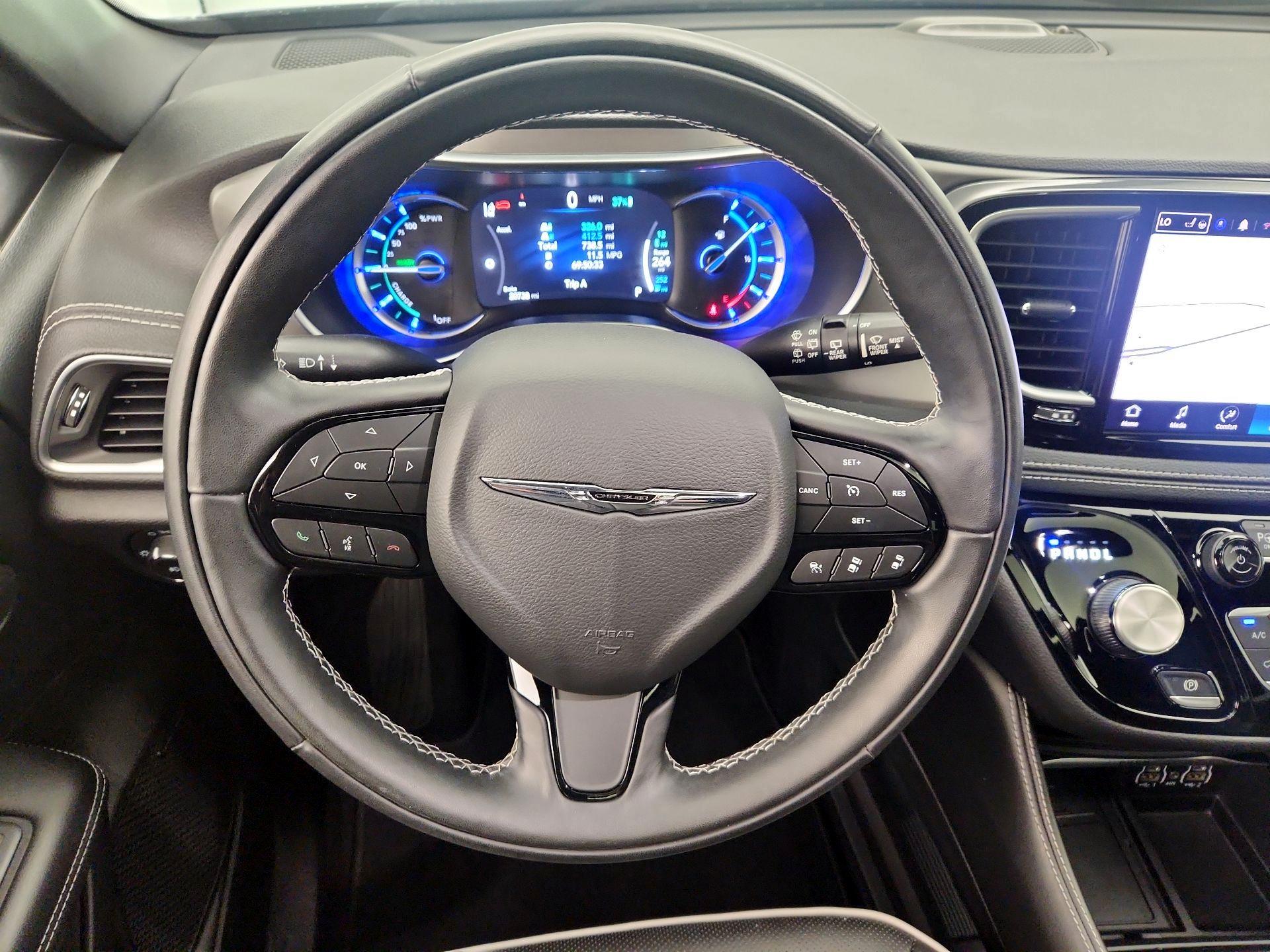 Thumbnail: 2022 Chrysler Pacifica - 10