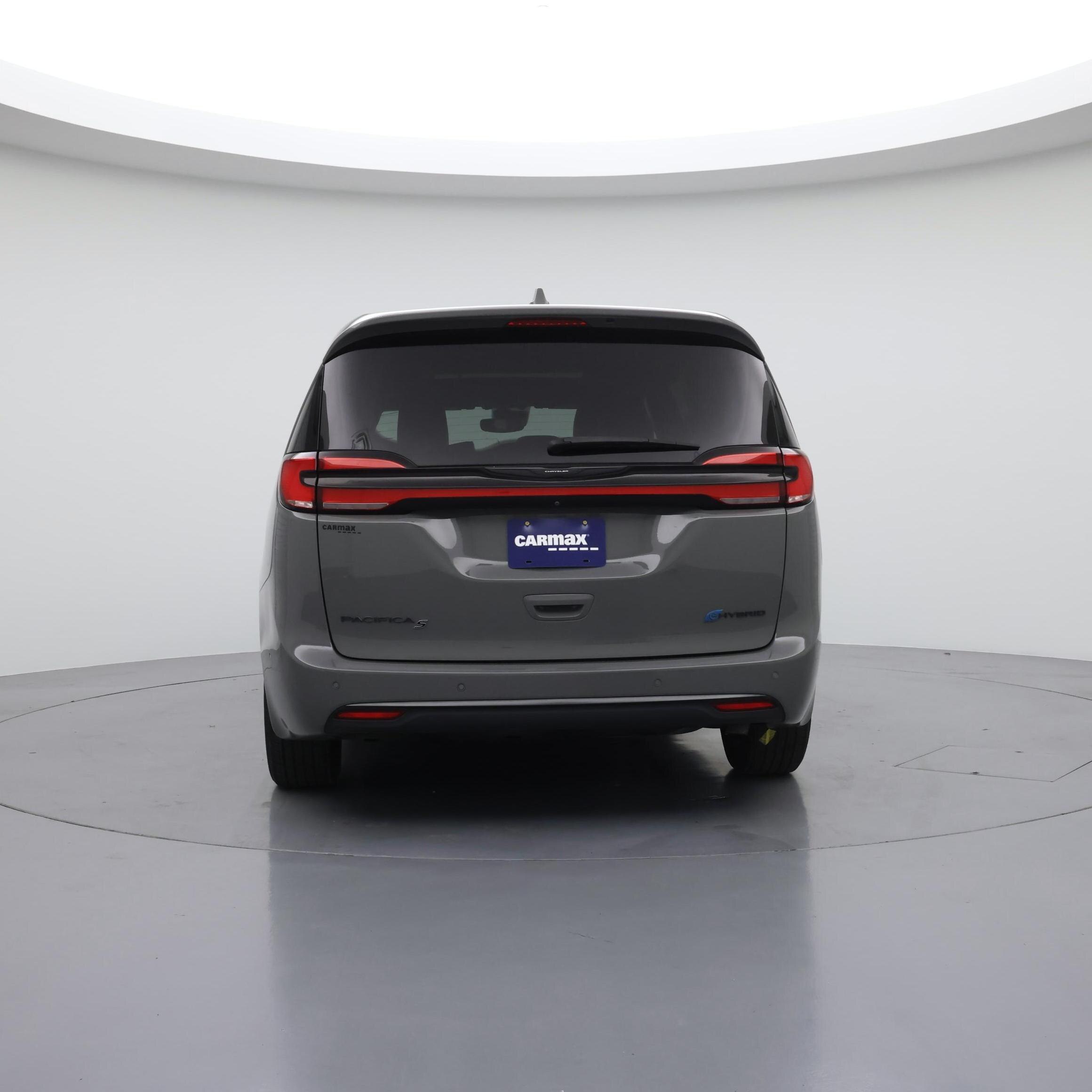Thumbnail: 2022 Chrysler Pacifica - 6